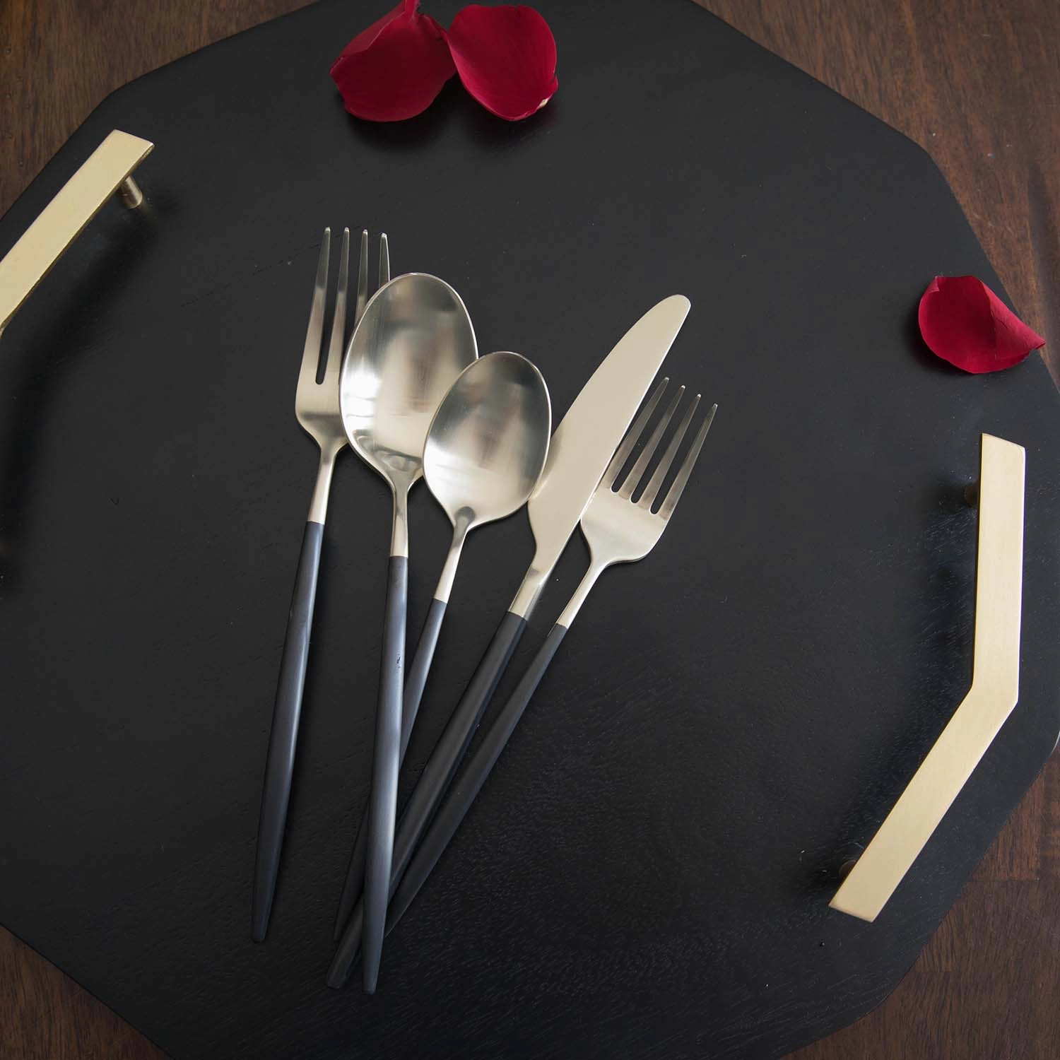 Gaze Black Champagne Satin 20 Piece Flatware Set