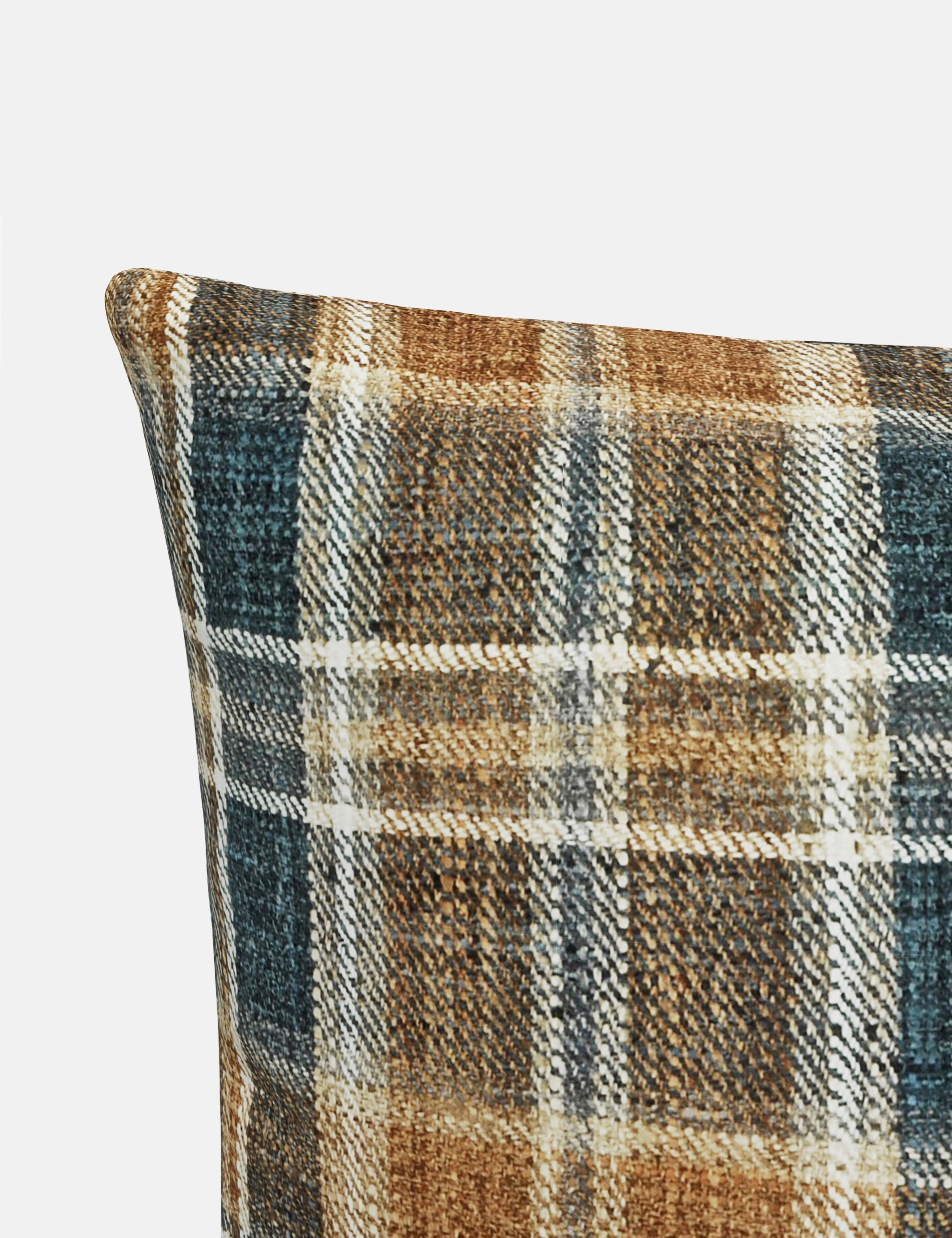 Golding Pillow