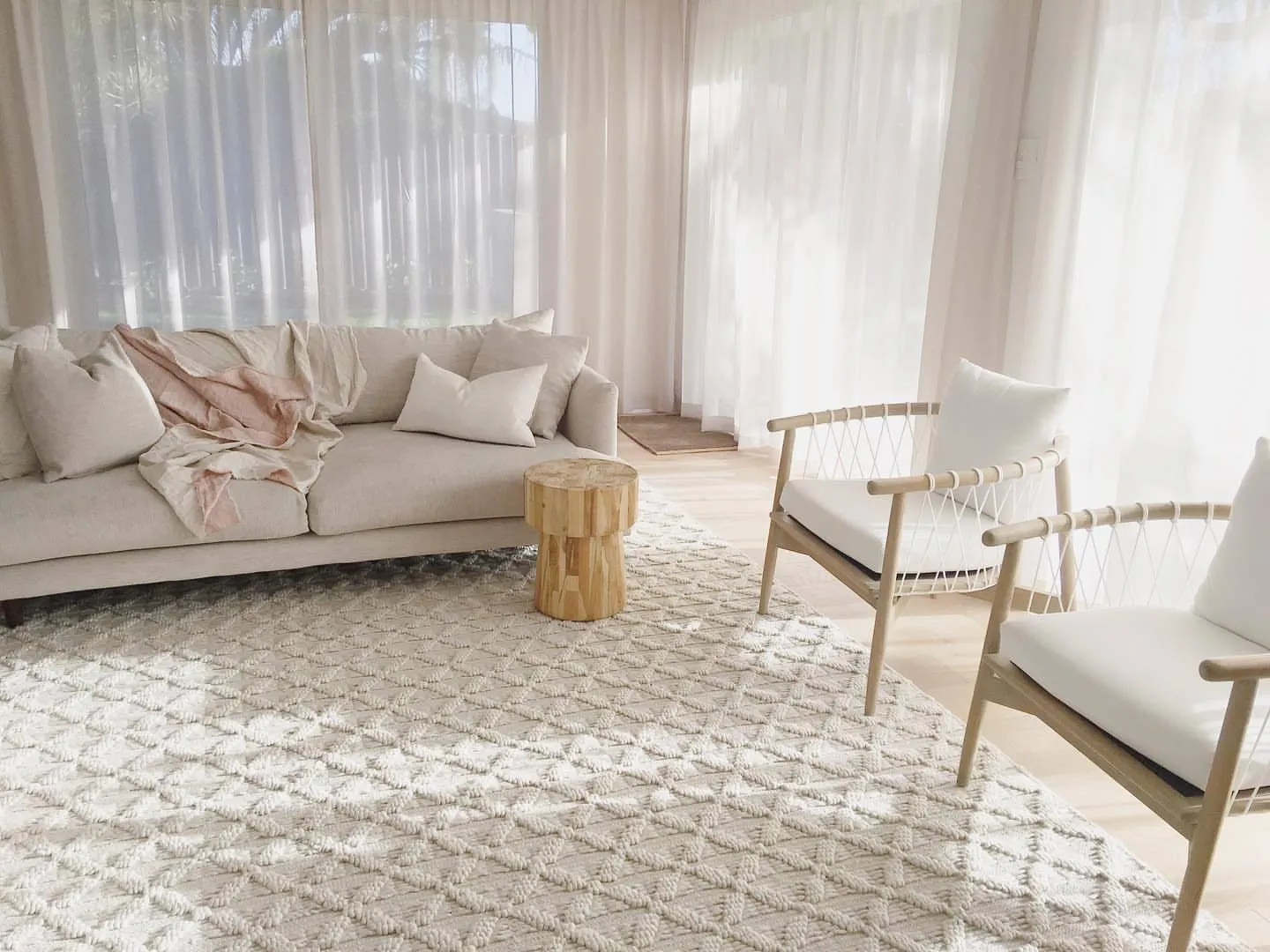 Hanna Ivory Leaflets Wool Blend Rug