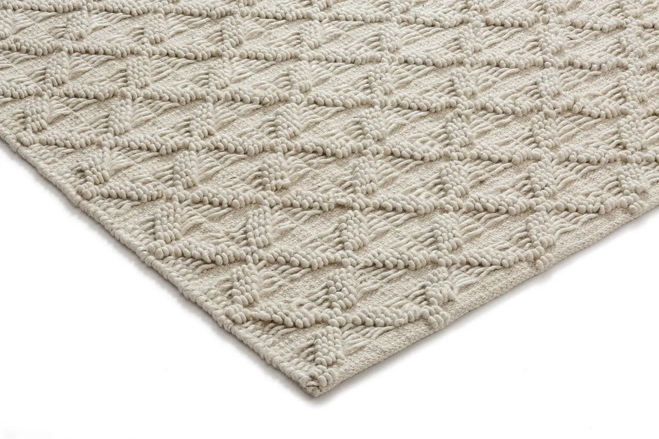Hanna Ivory Leaflets Wool Blend Rug