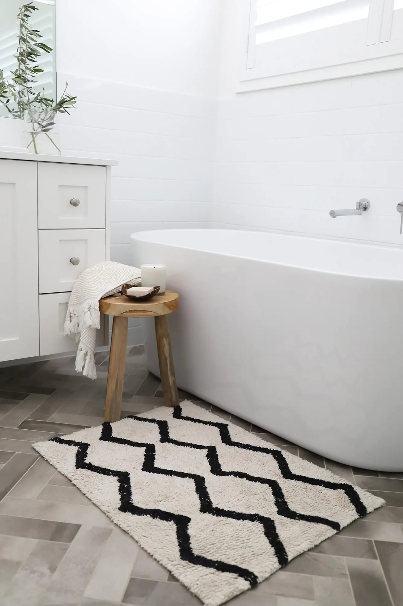 Hayley Black and Ivory Tribal Washable Berber Bath Mat *NO RETURNS UNLESS FAULTY