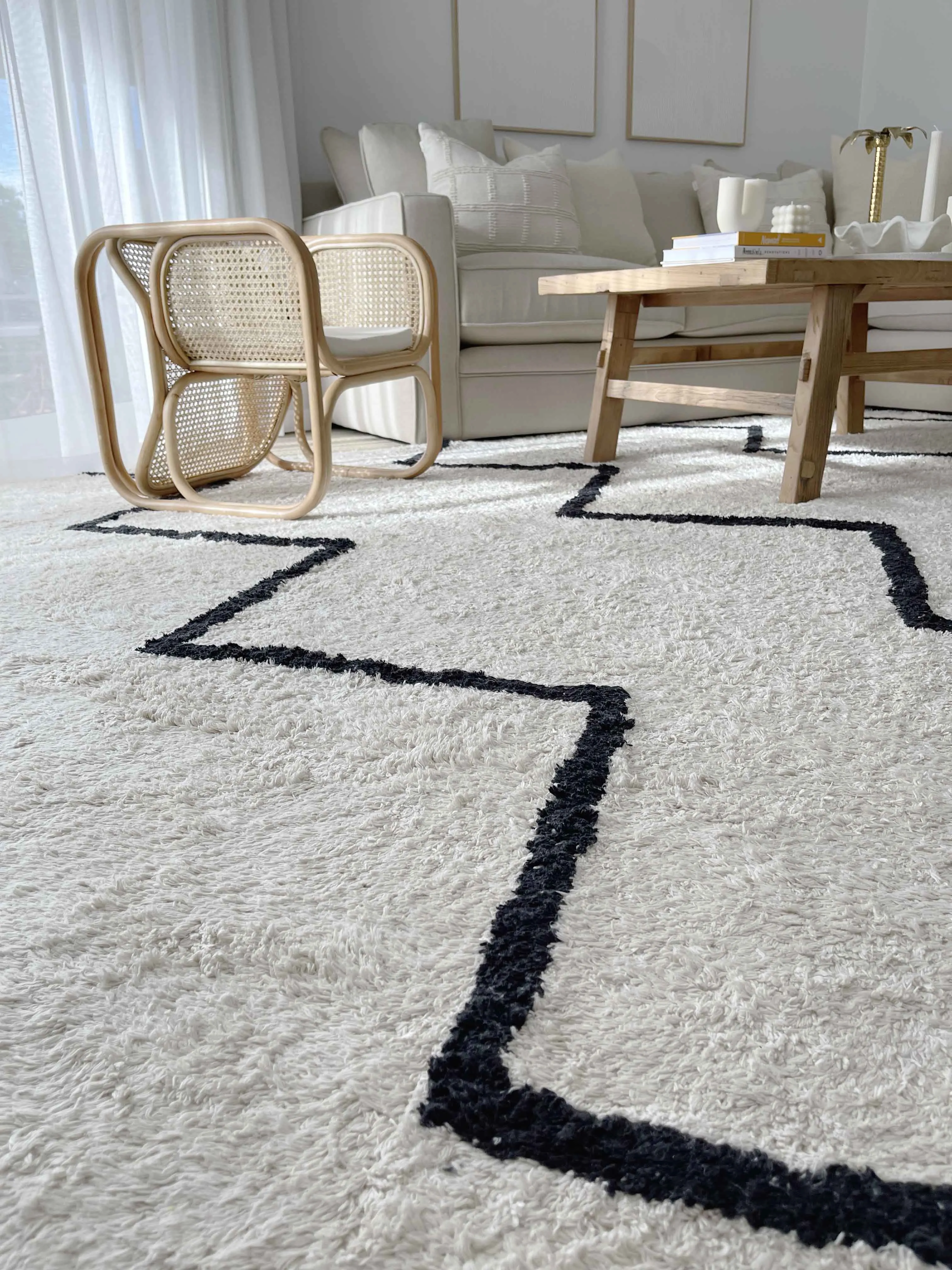 Hayley Black and Ivory Tribal Washable Berber Rug *NO RETURNS UNLESS FAULTY