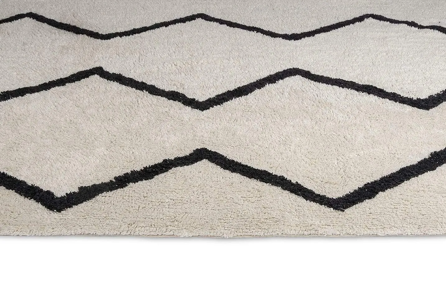 Hayley Black and Ivory Tribal Washable Berber Rug *NO RETURNS UNLESS FAULTY
