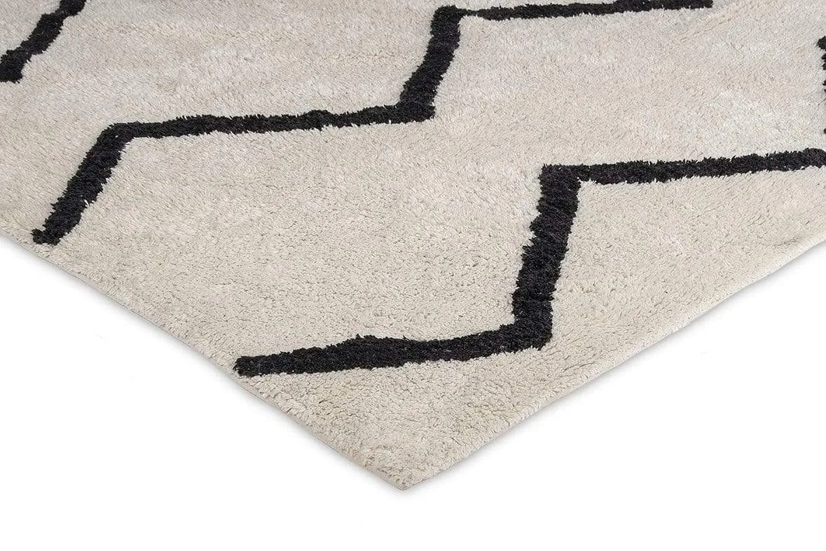 Hayley Black and Ivory Tribal Washable Berber Rug *NO RETURNS UNLESS FAULTY