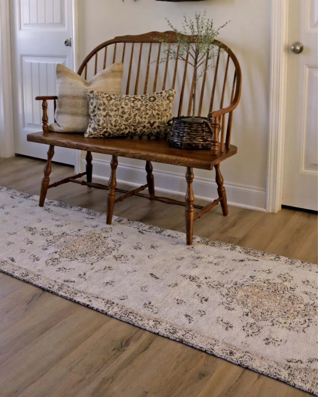 Helena White and Peach Turkish Style Distressed Runner Rug *NO RETURNS UNLESS FAULTY
