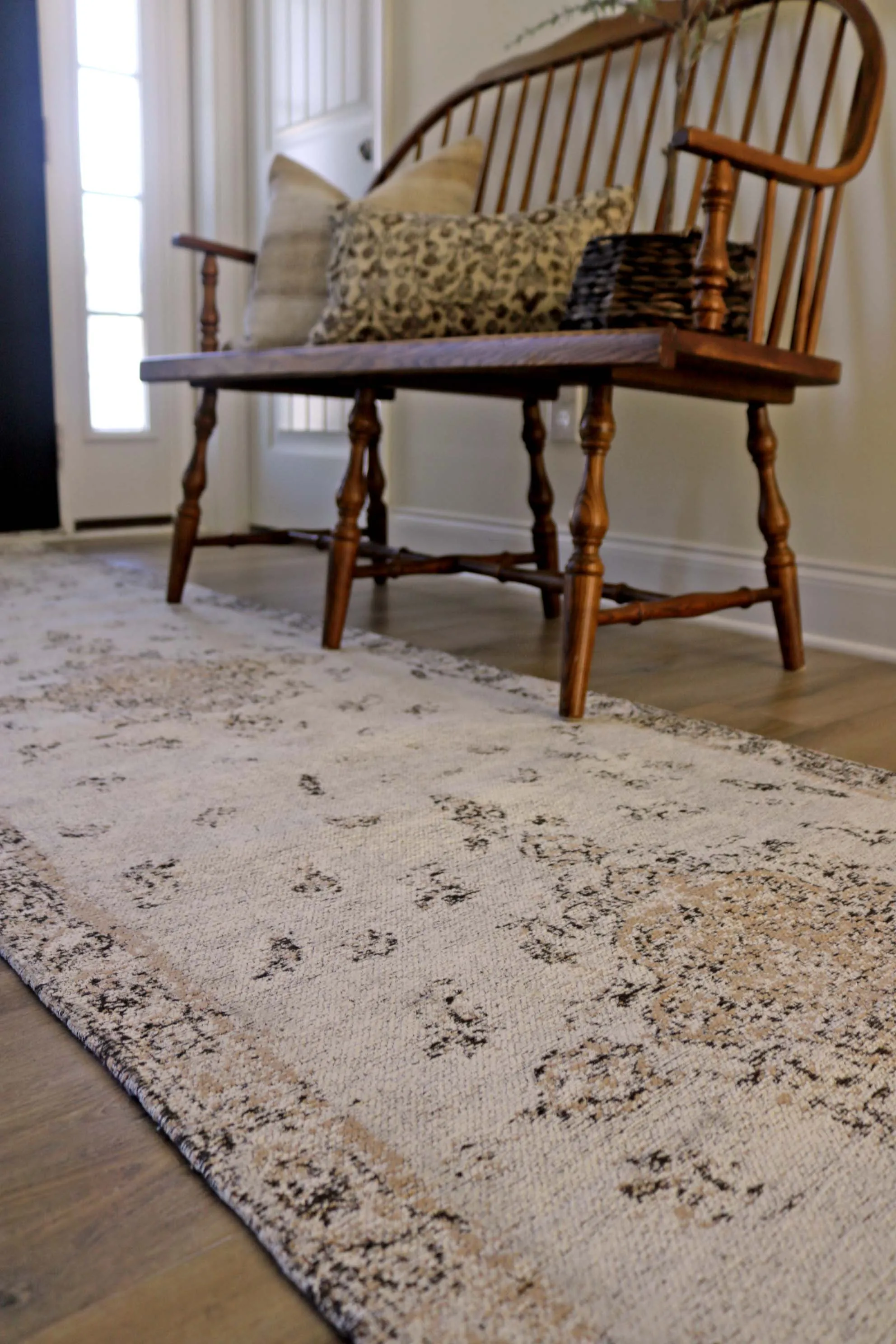 Helena White and Peach Turkish Style Distressed Runner Rug *NO RETURNS UNLESS FAULTY