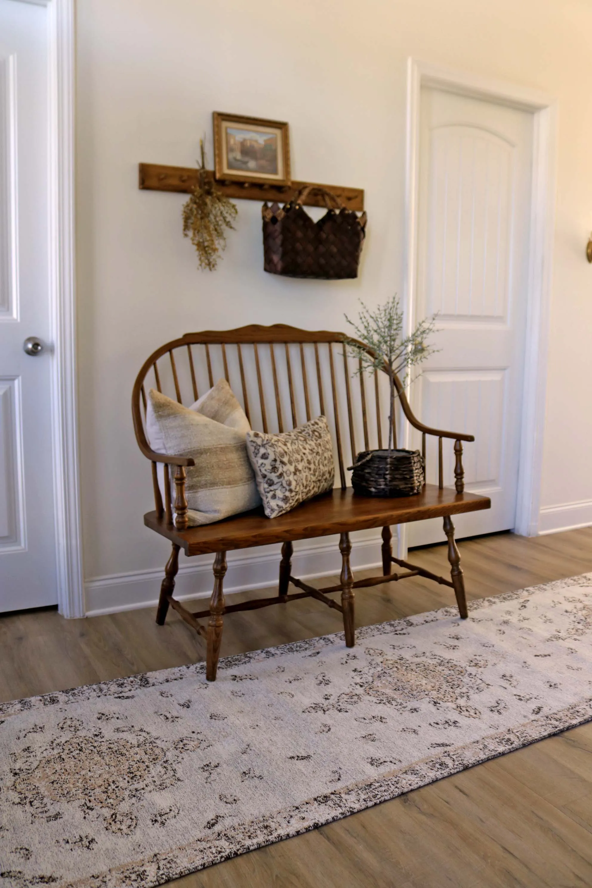 Helena White and Peach Turkish Style Distressed Runner Rug *NO RETURNS UNLESS FAULTY