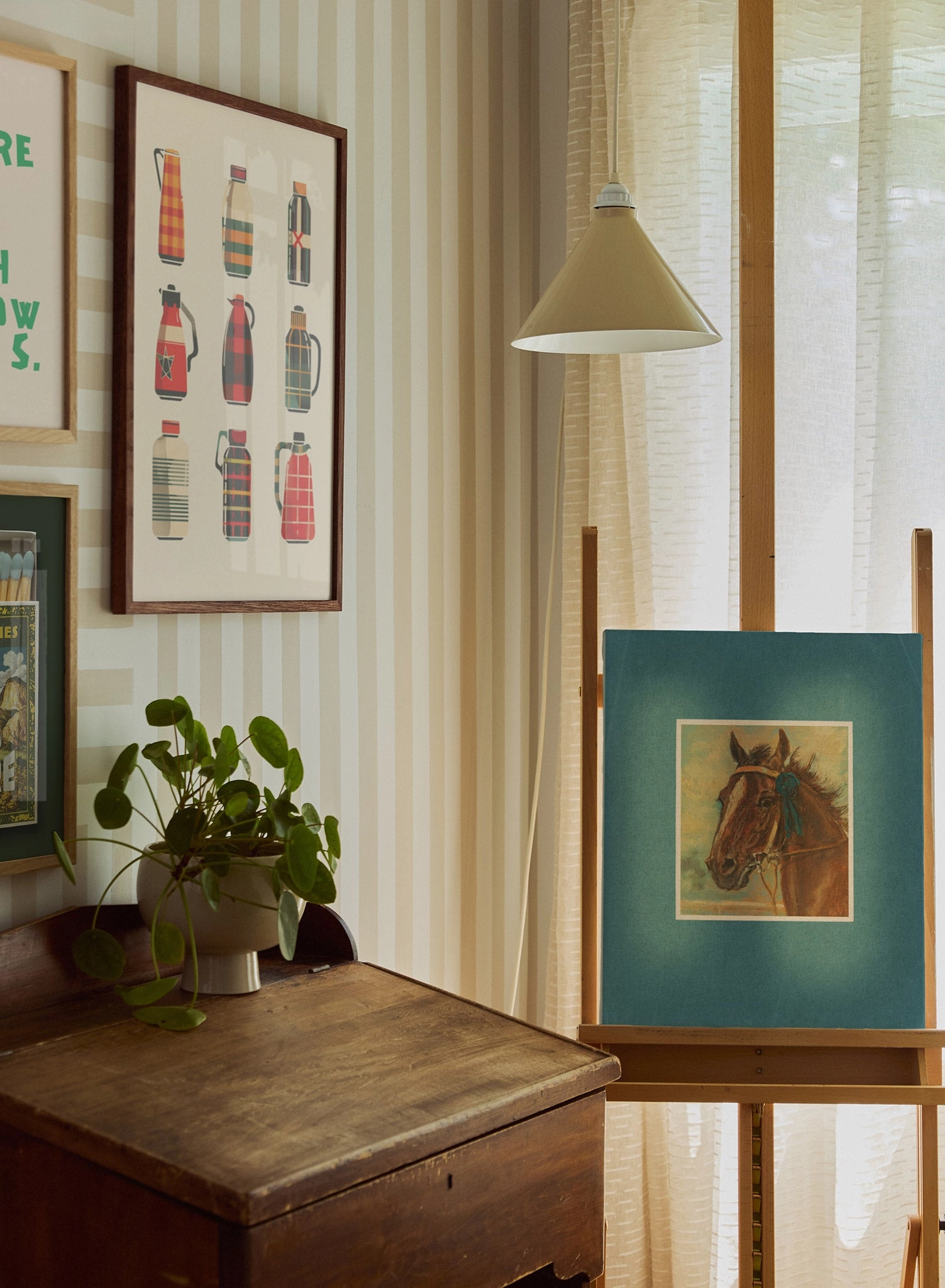 Horse Girls, Unite, Canvas