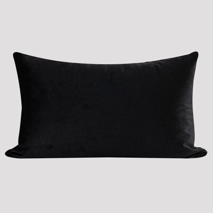 Hounds Tooth Pattern Throw Cushion