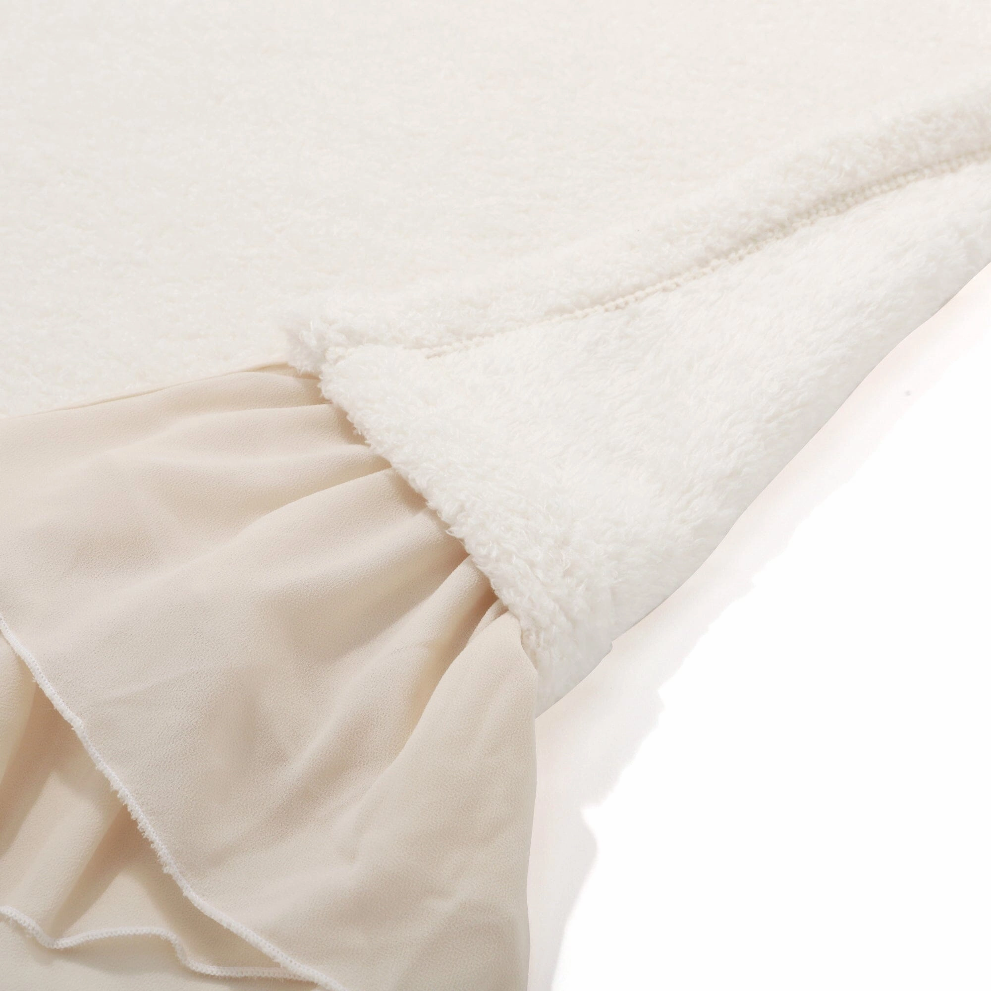 Howamoko Frill Throw (Knee Blanket) 1500 X 800 Ivory