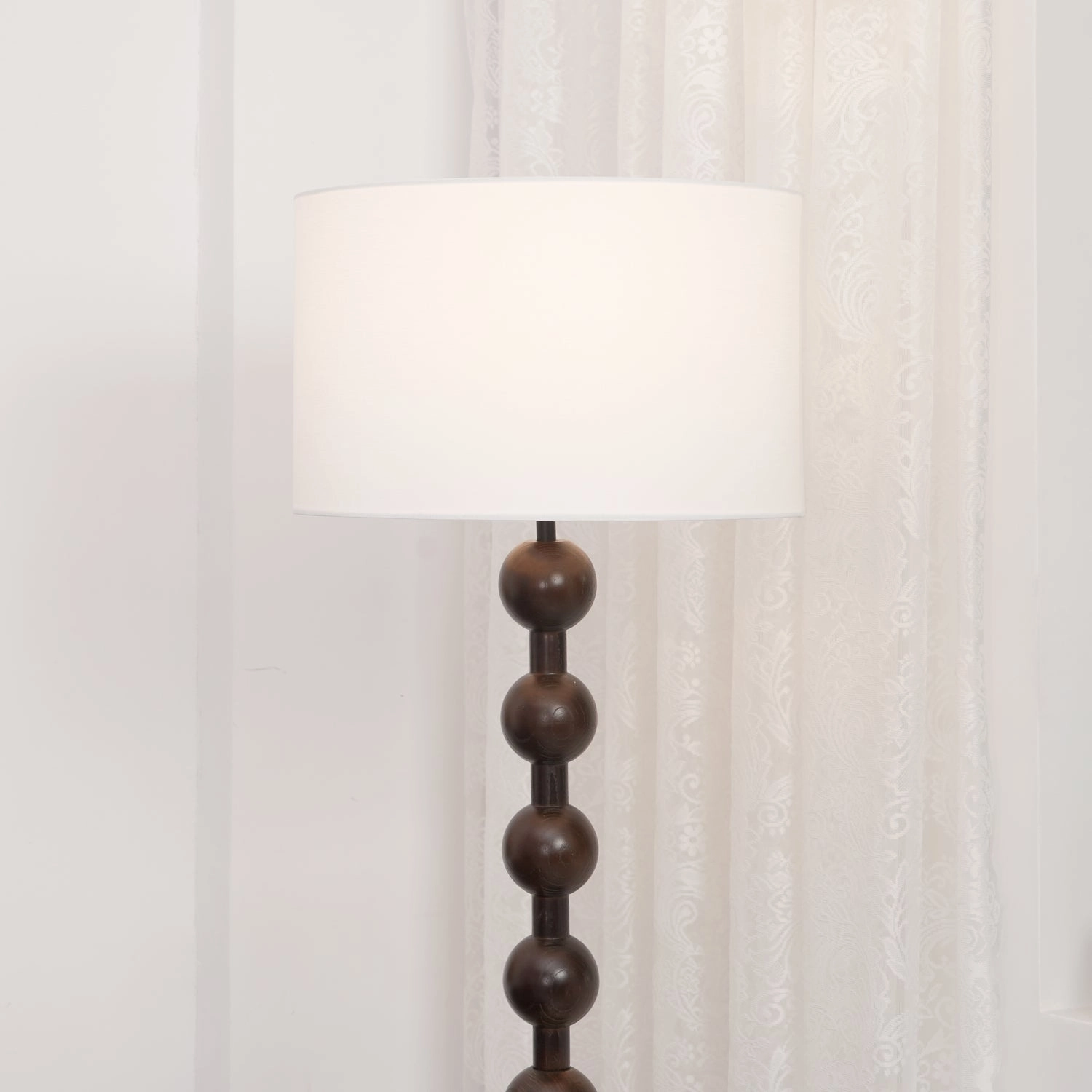 Hugo Barbell Floor Lamp