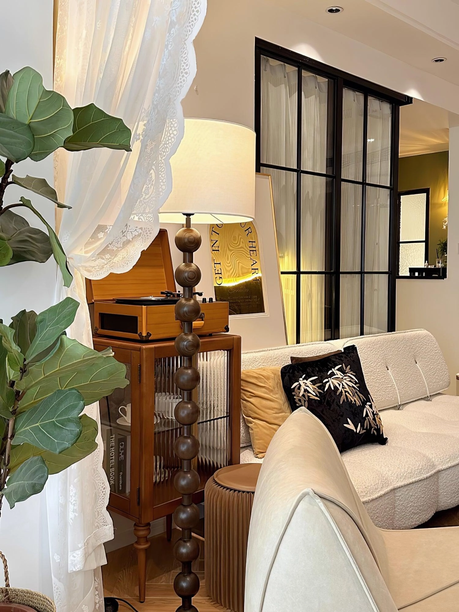 Hugo Barbell Floor Lamp