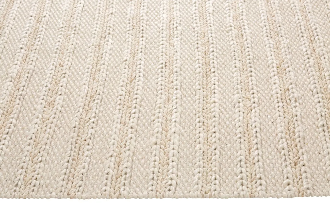 Isabella Marbled Ivory and Beige Braided Rug