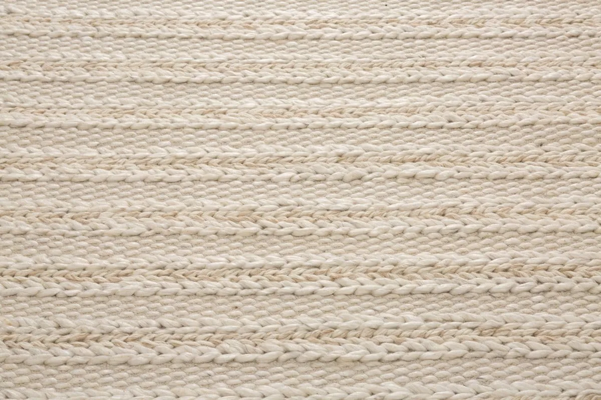Isabella Marbled Ivory and Beige Braided Rug