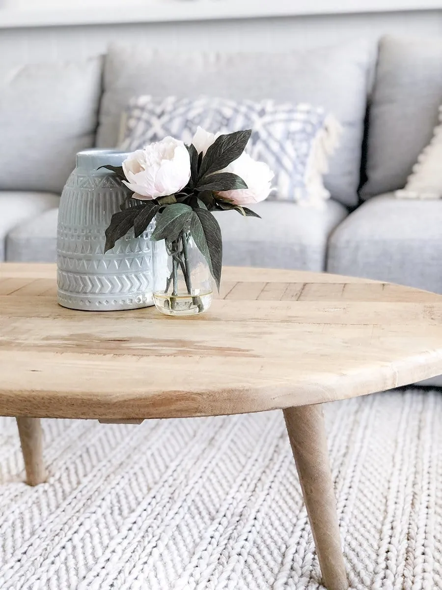 Isabella Marbled Ivory and Beige Braided Rug