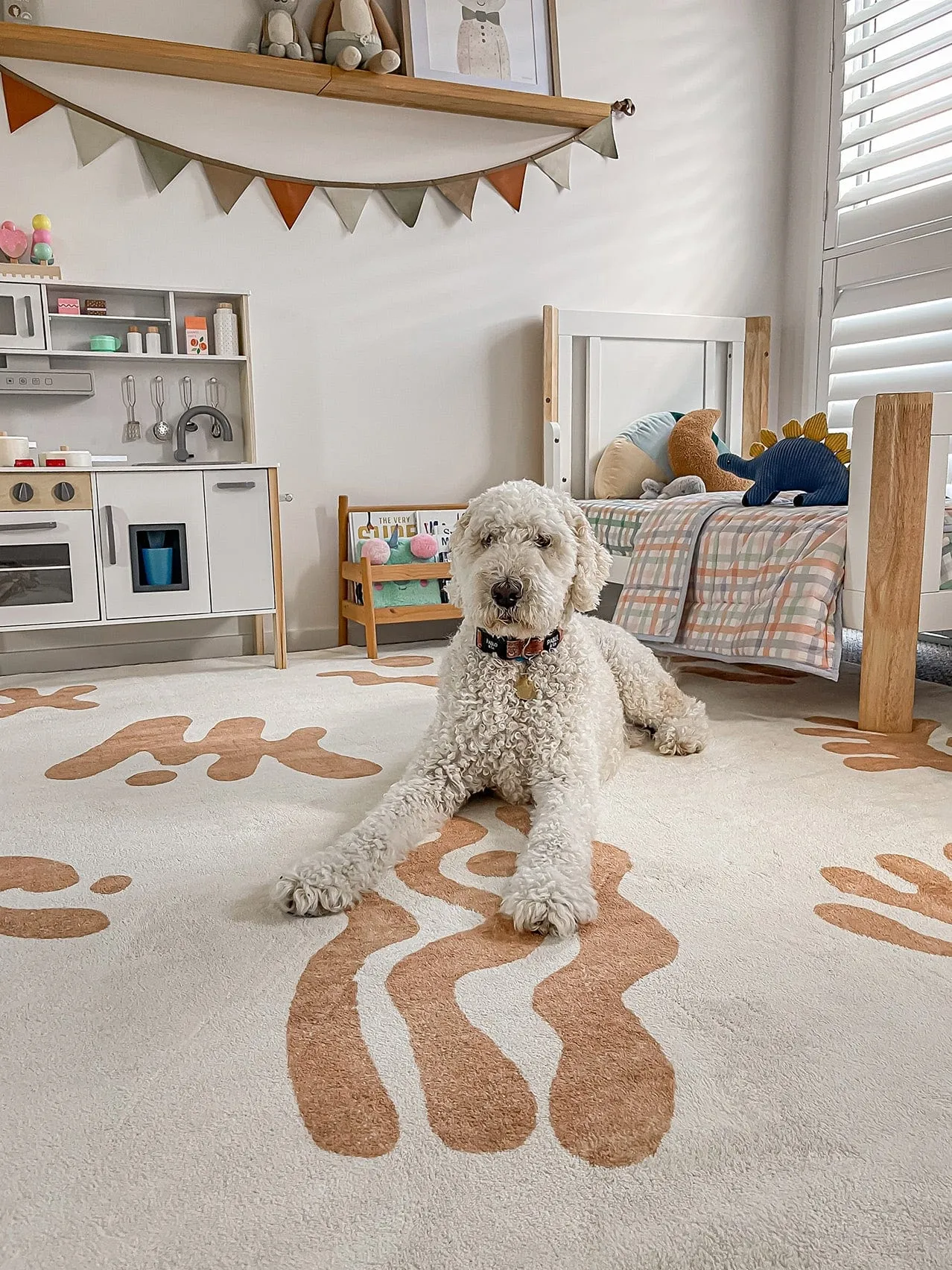 Isidore Beige and Cream Abstract Washable Rug