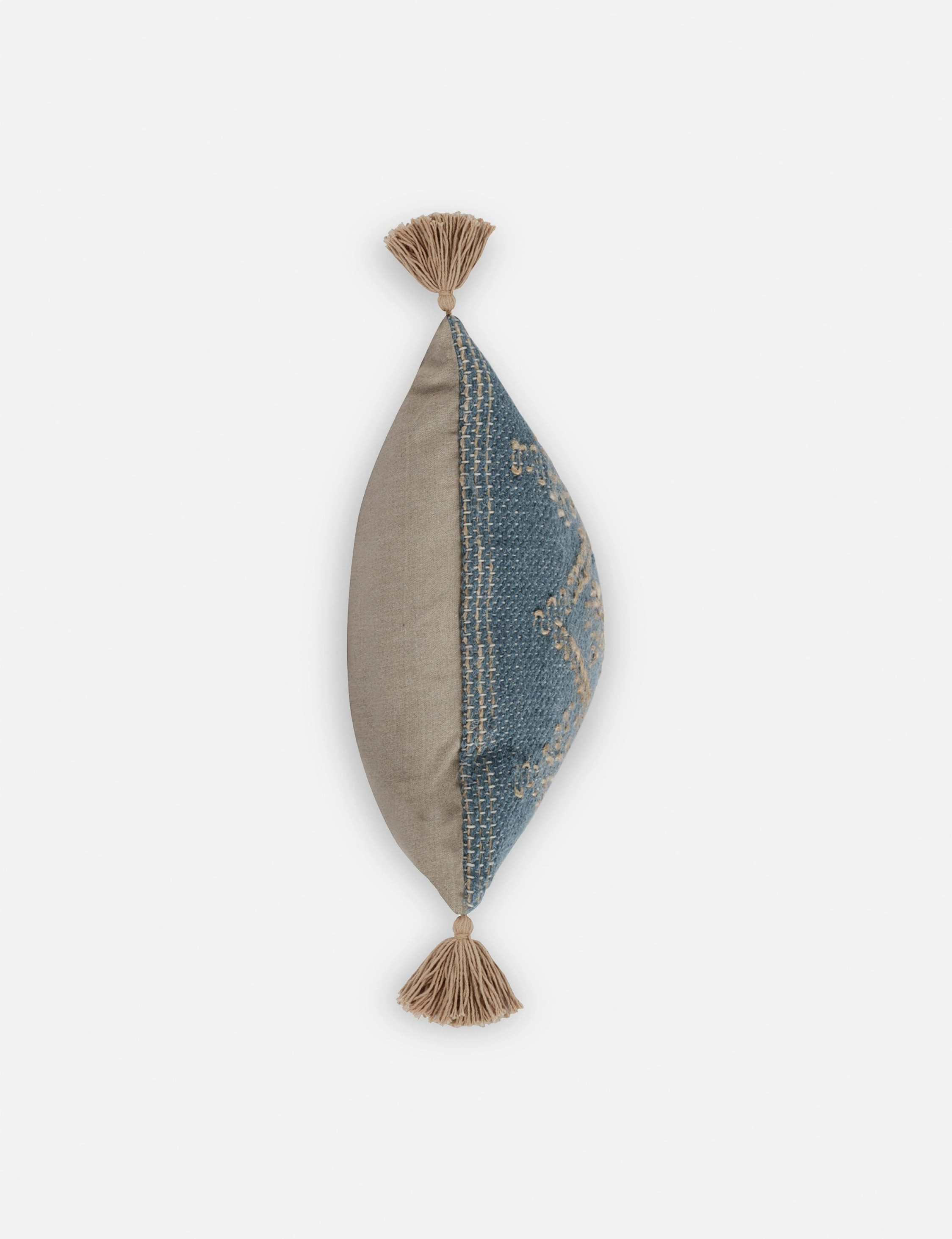 Izan Pillow