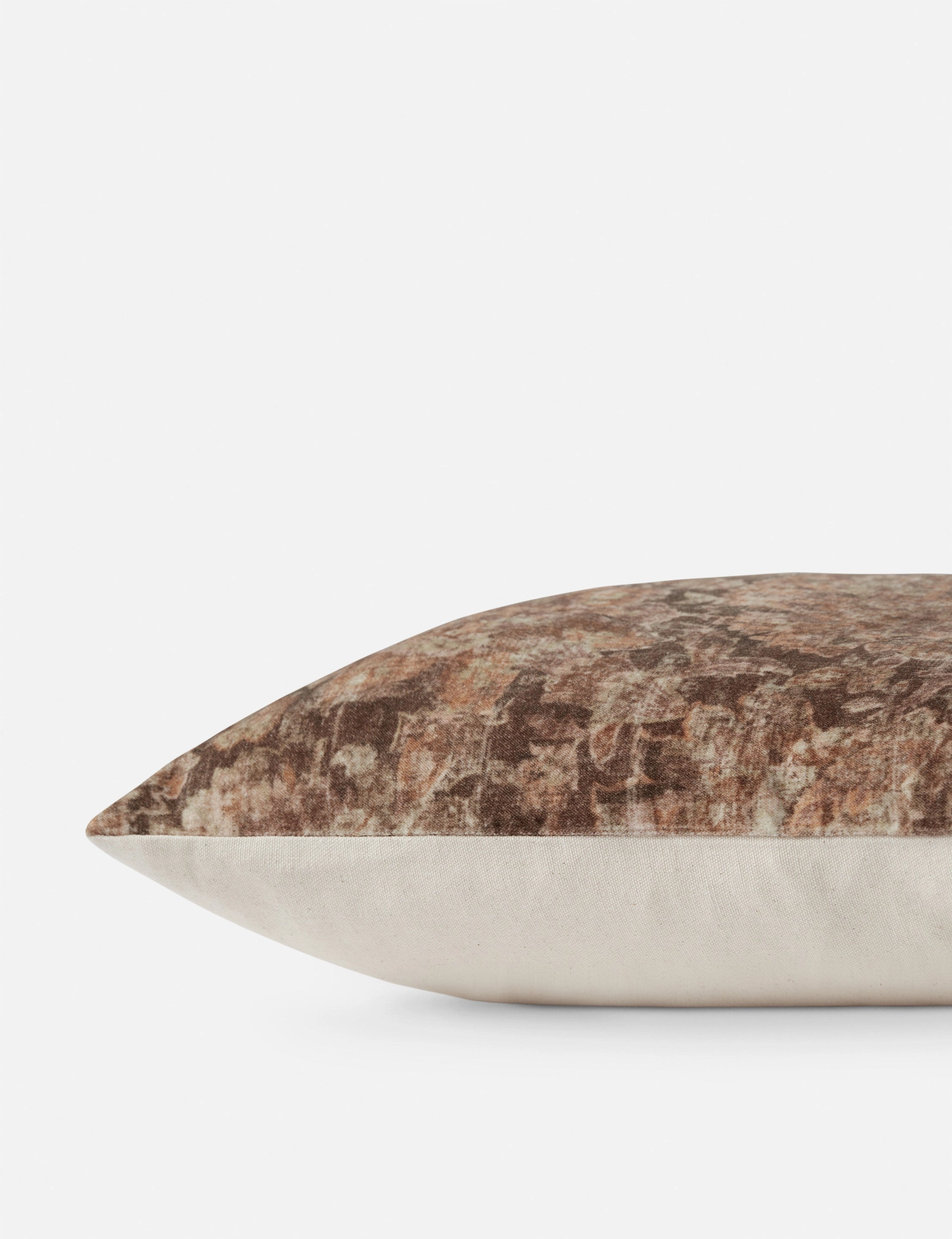 Jacome Pillow