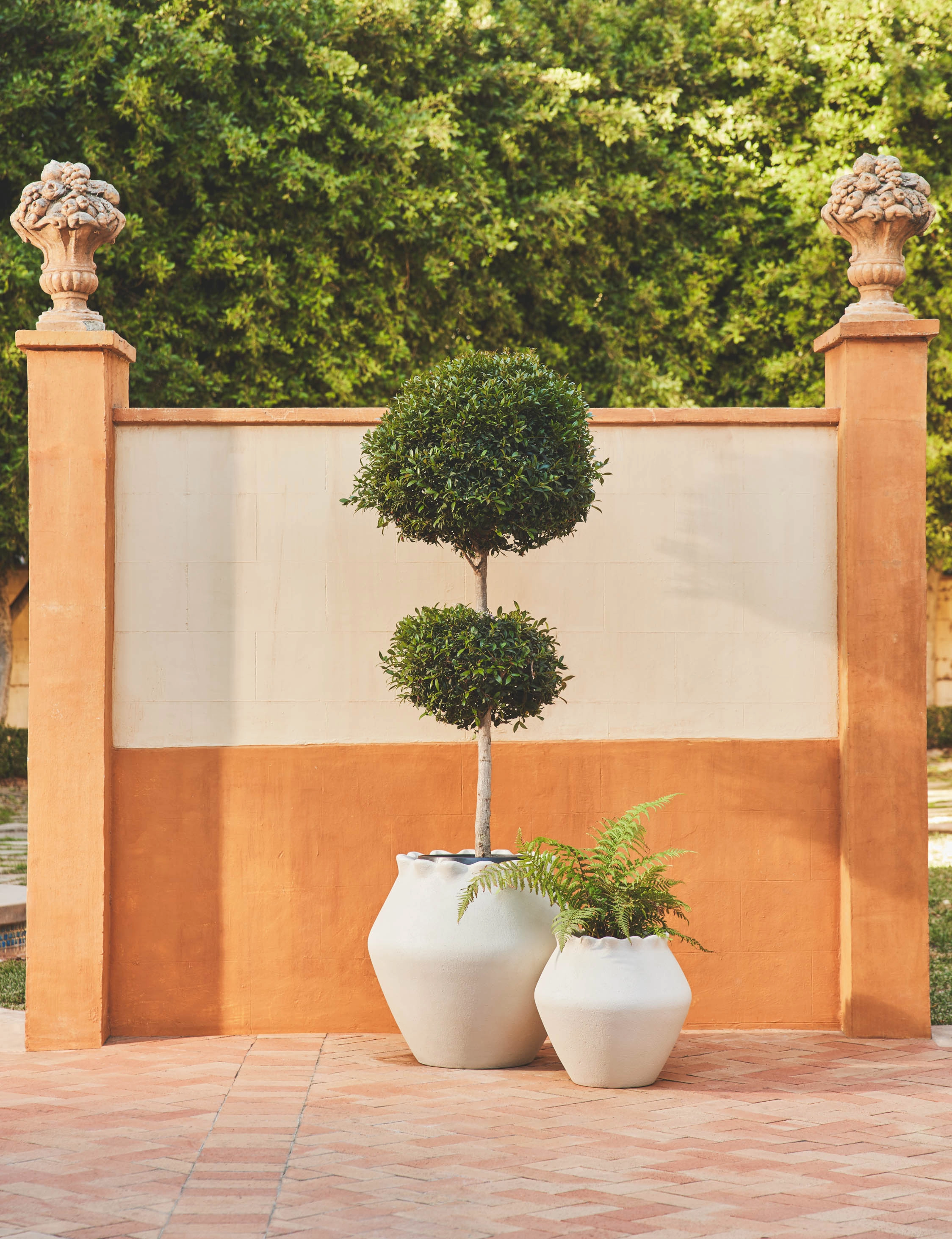 Jaziel Indoor/Outdoor Planteroutdoor wrought iron plant stand