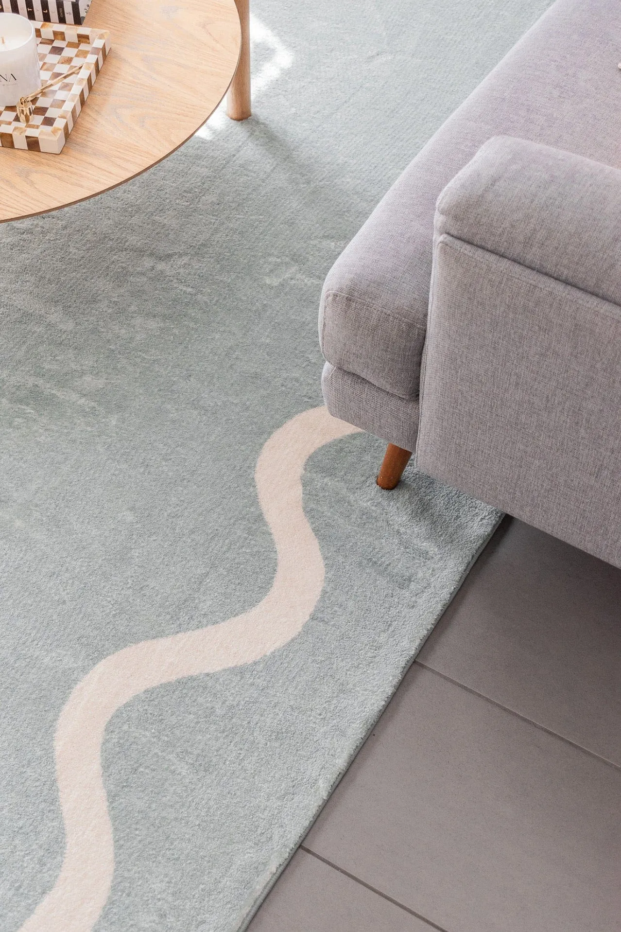 Kairo Green and Cream Wiggle Bordered Washable Rug