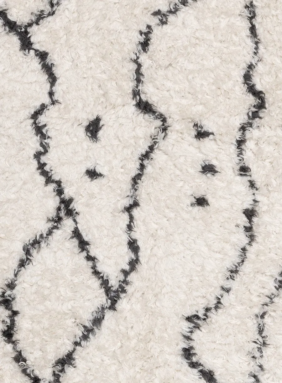 Kandake Cream & Black Tribal Shag Rug *NO RETURNS UNLESS FAULTY