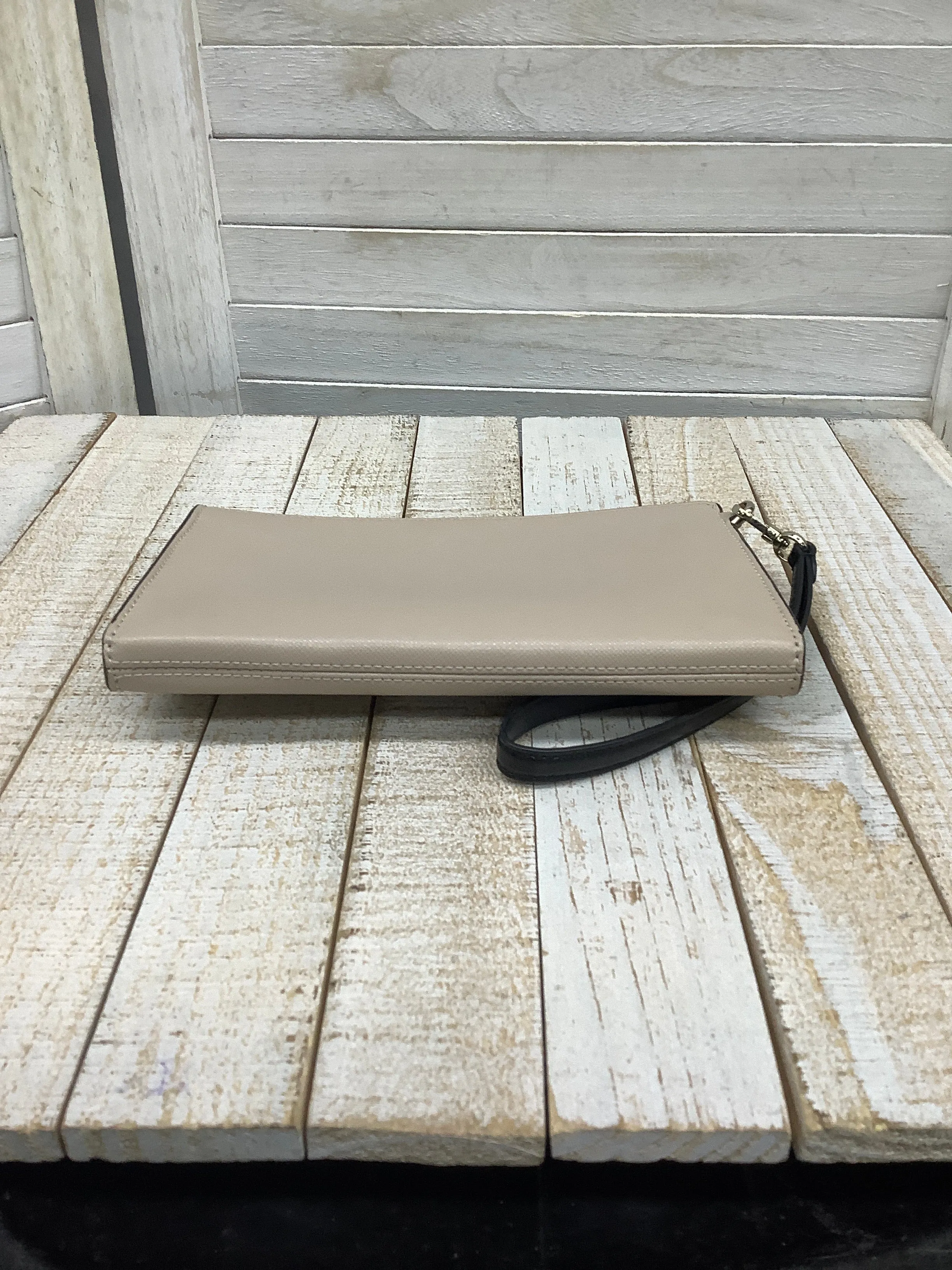 Kate Spade Bags Wristlet Designer By Kate Spade  Size: Medium