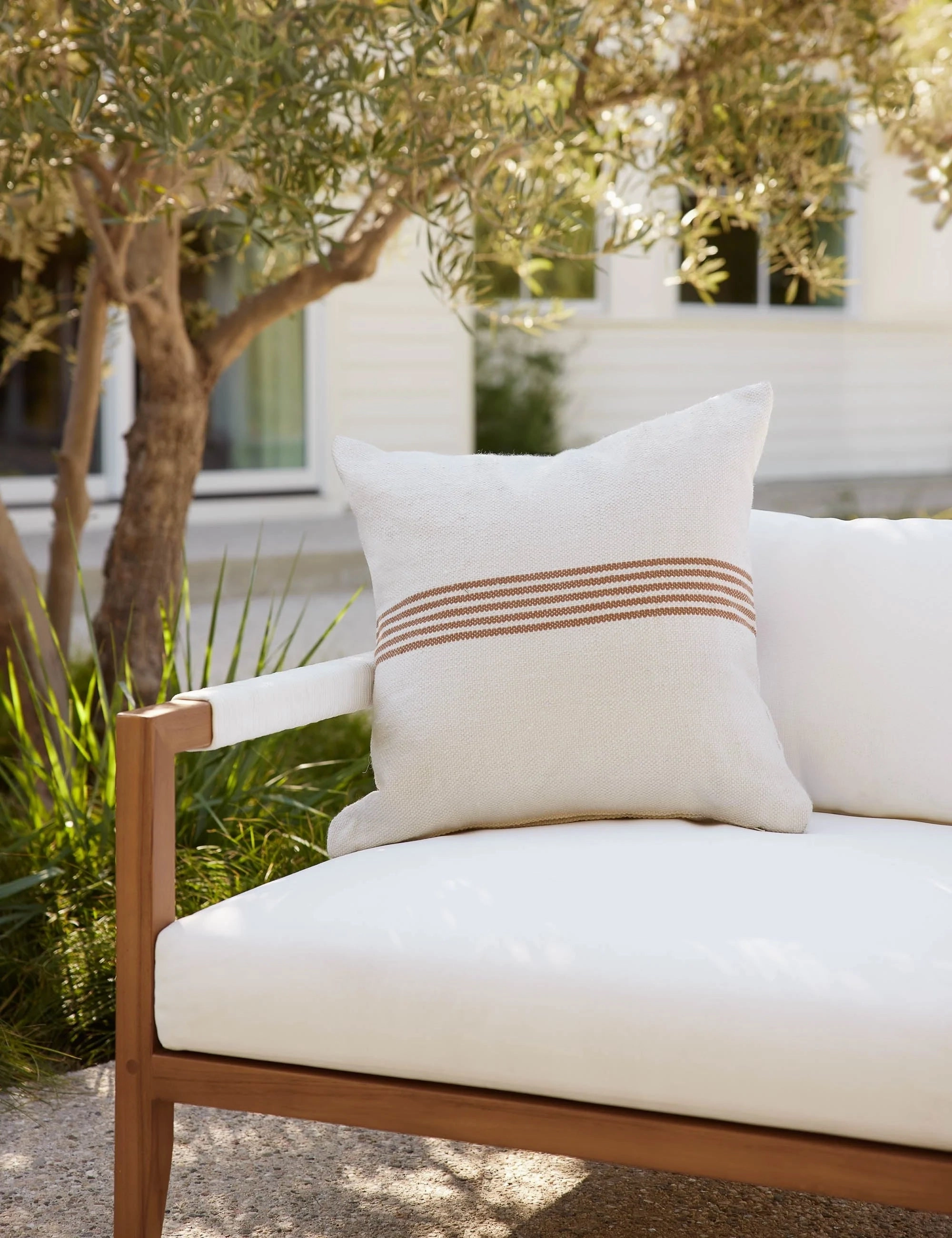 Katya Indoor / Outdoor Pillow