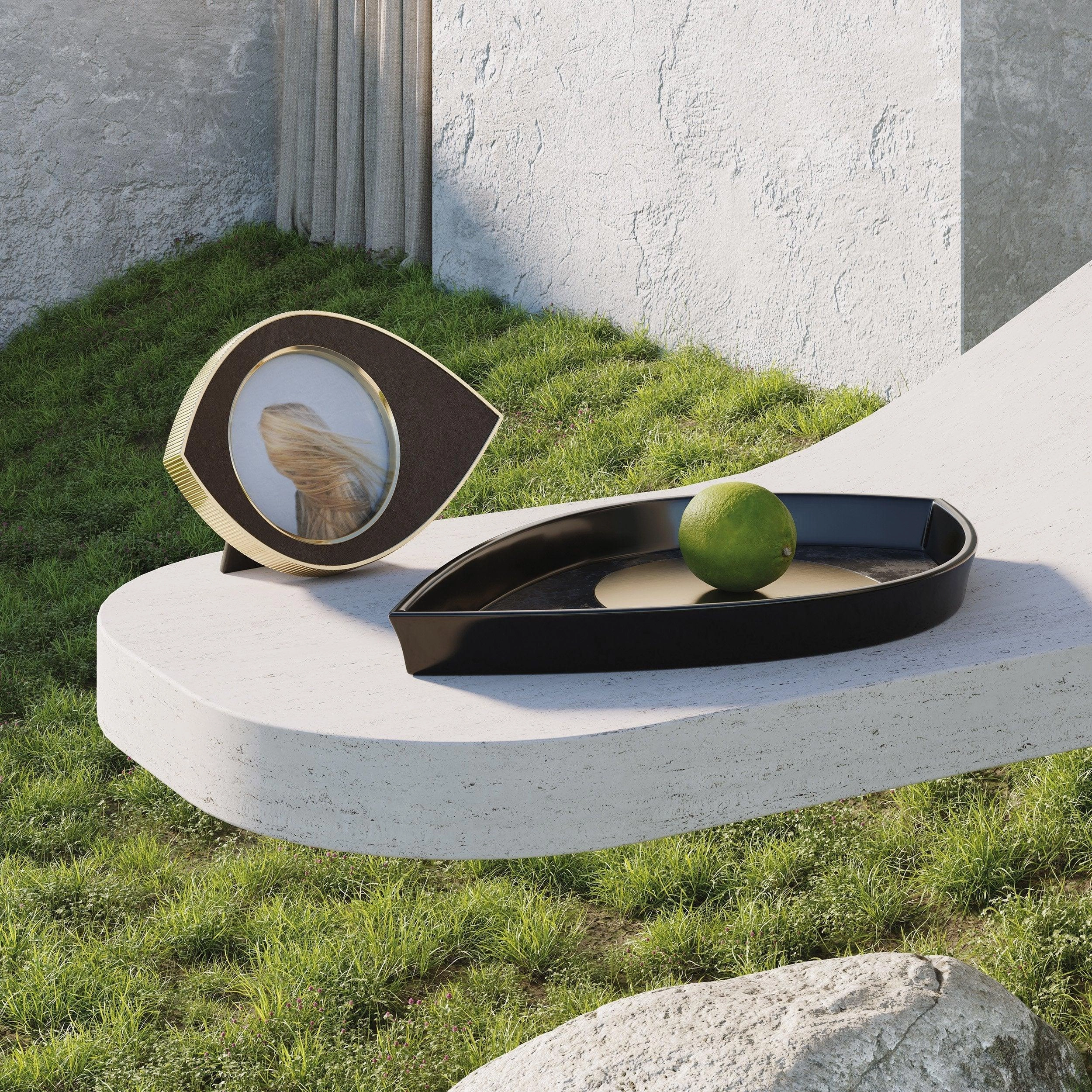 Kelly Behun Wide Eye Frame