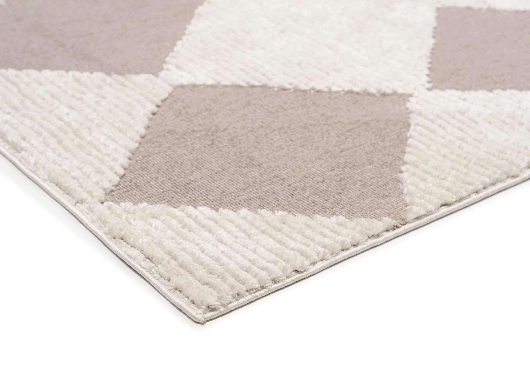 Kelsey Ivory and Beige Checkered Rug *NO RETURNS UNLESS FAULTY