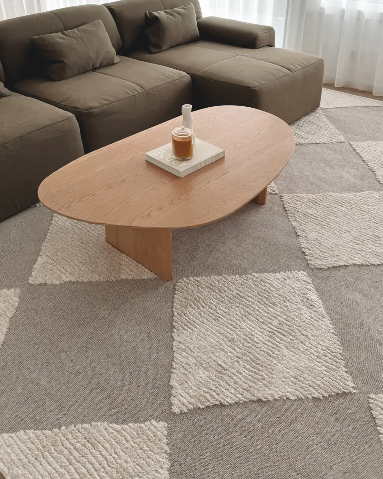 Kelsey Ivory and Beige Checkered Rug *NO RETURNS UNLESS FAULTY