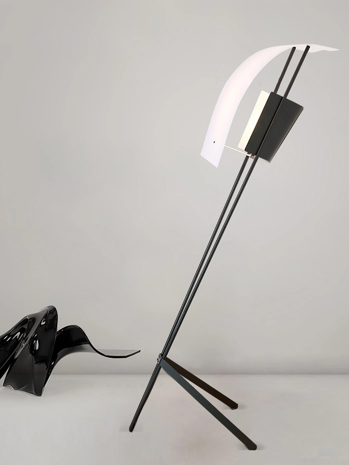 Kite Floor Lamp