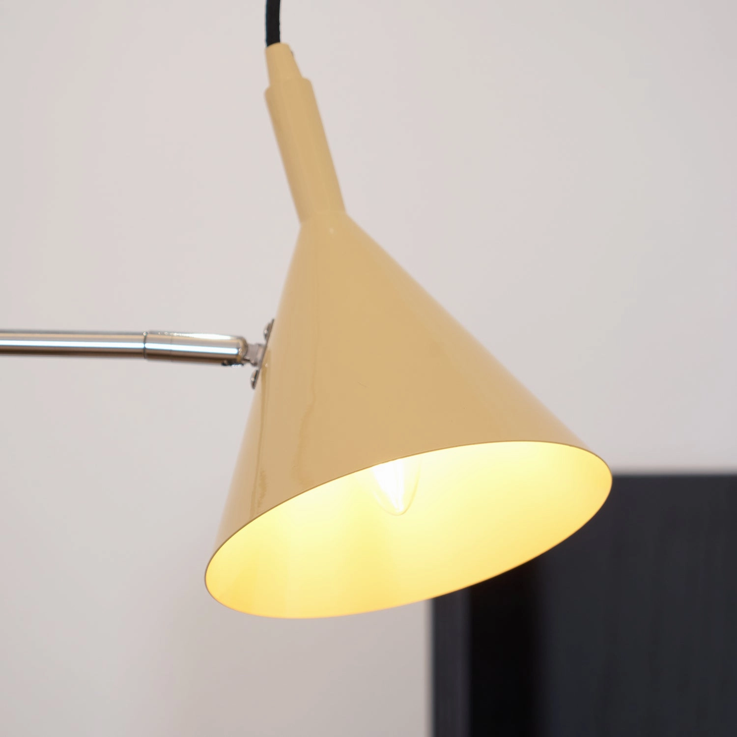 Laiton Floor Lamp