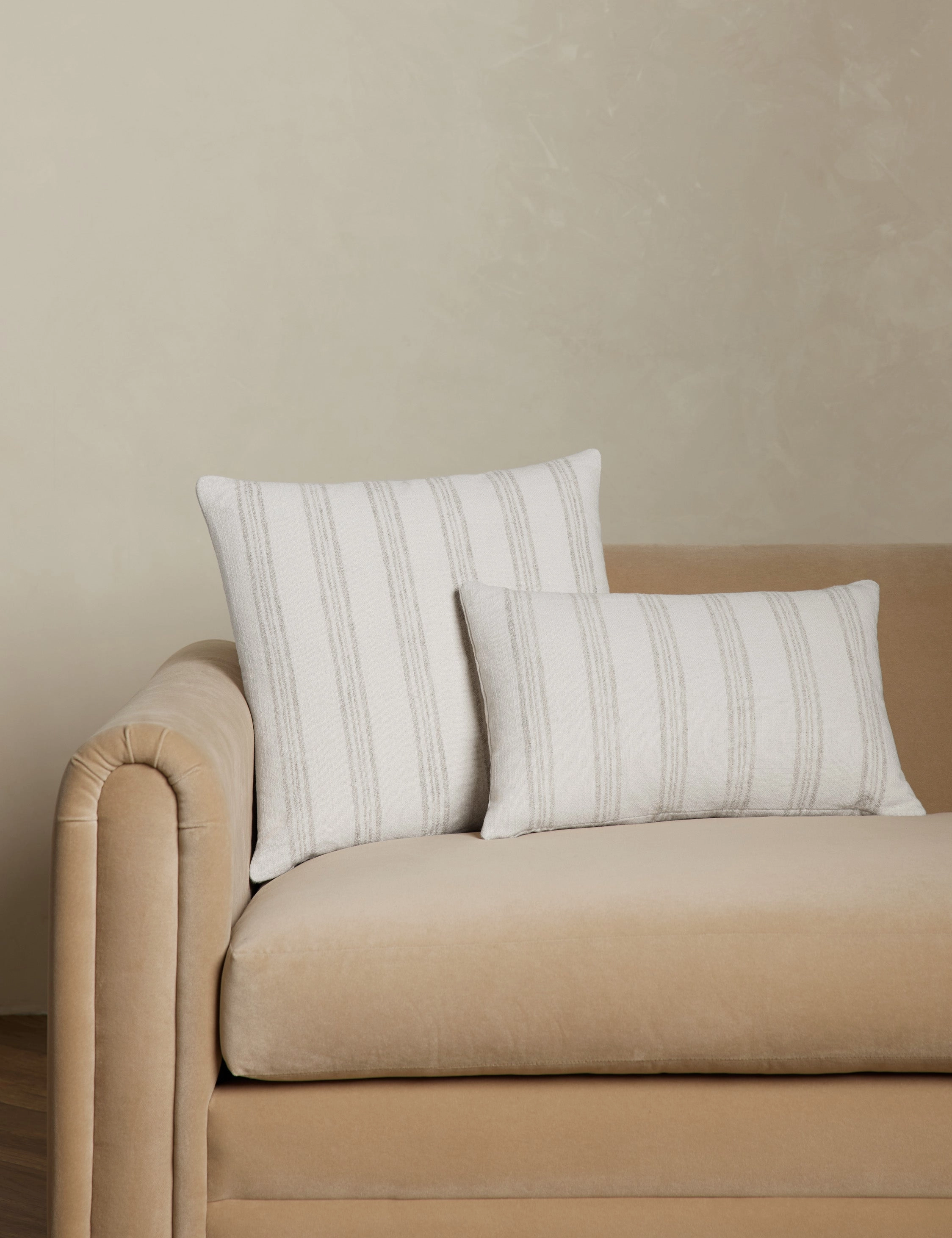 Lan Pillow