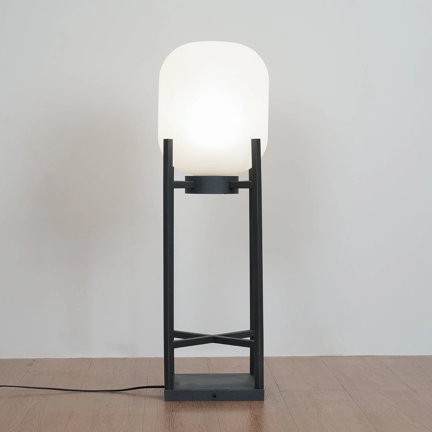Lantern Floor Light