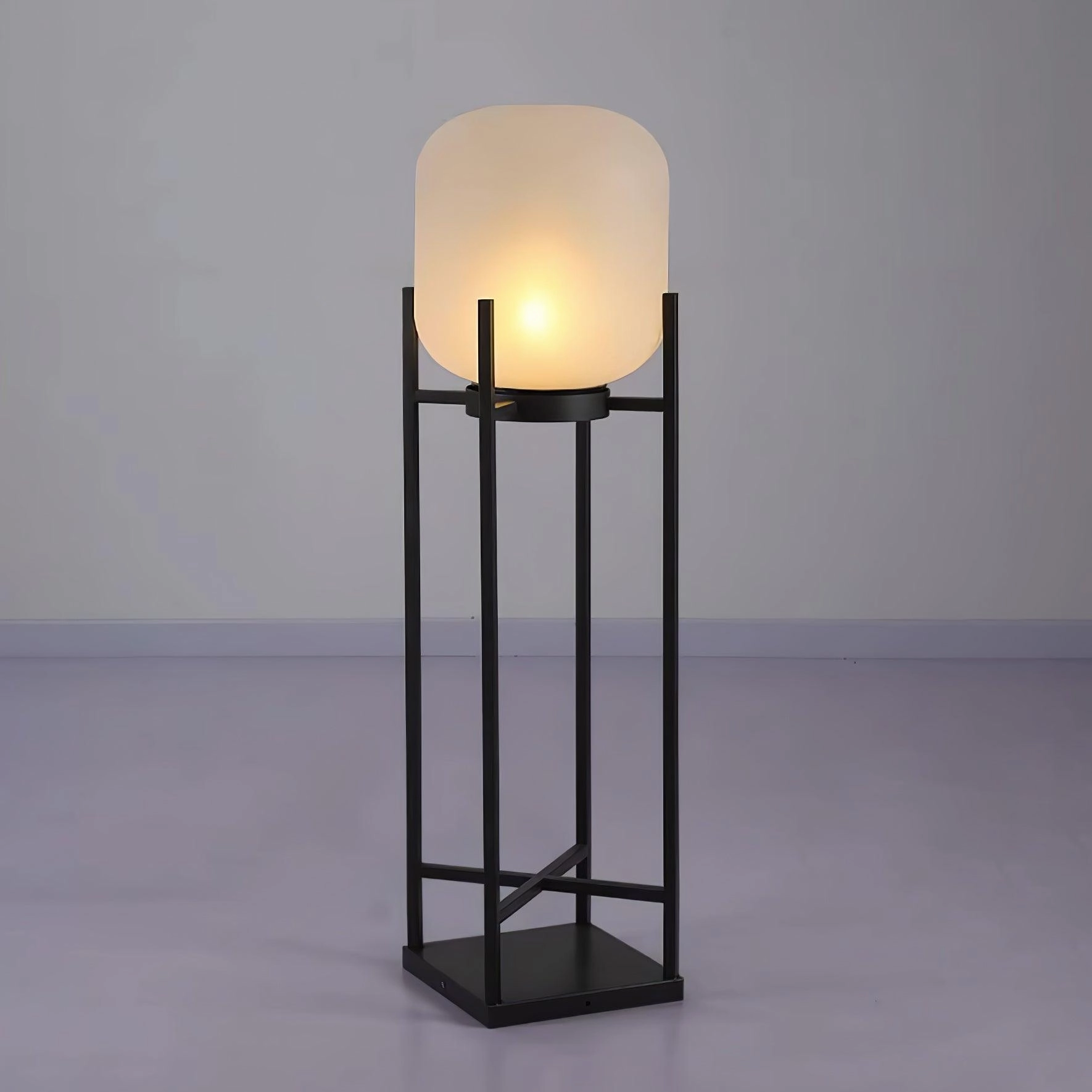 Lantern Outdoor Solar Floor Lamp