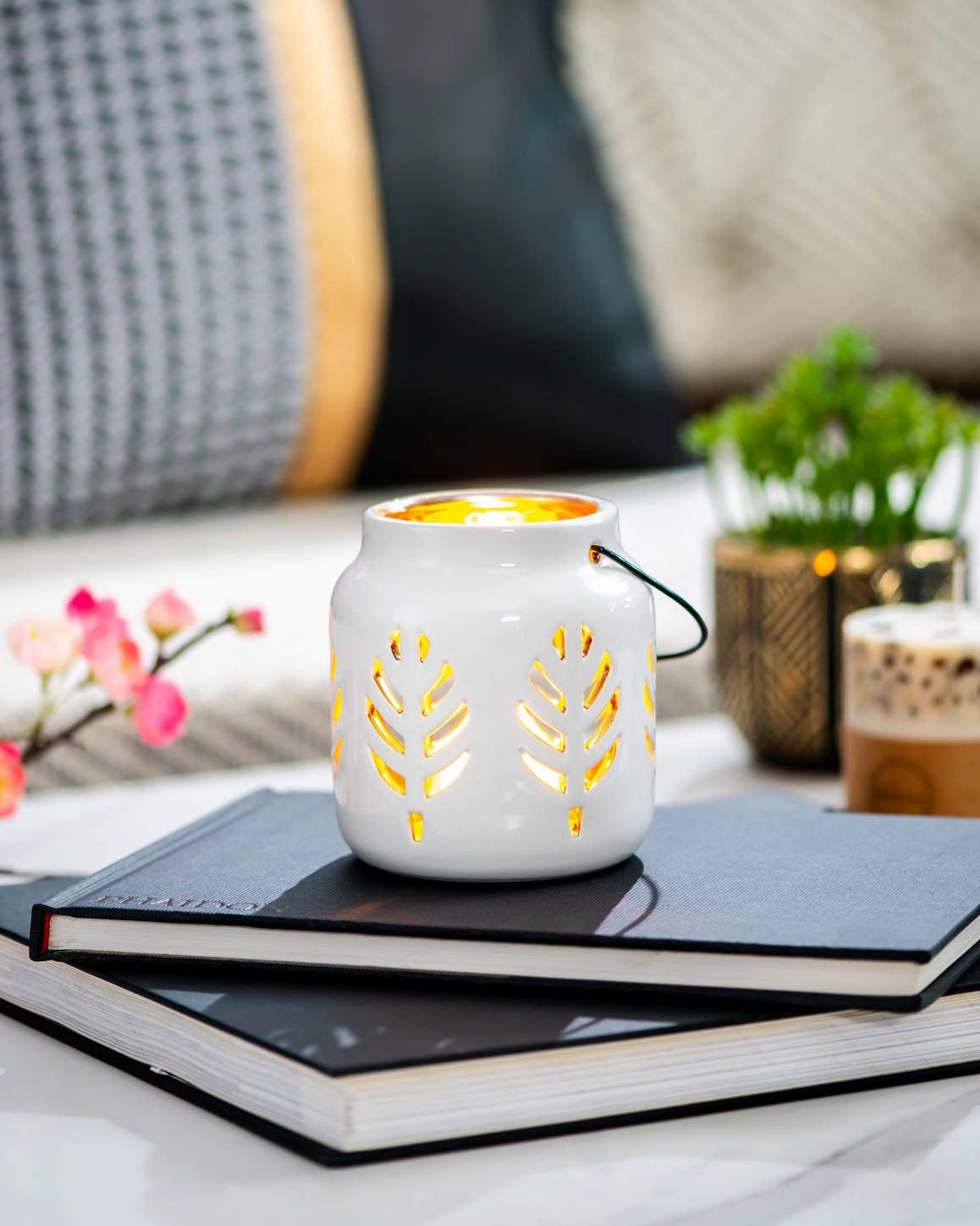 Lantern Tea-Light Holder - White