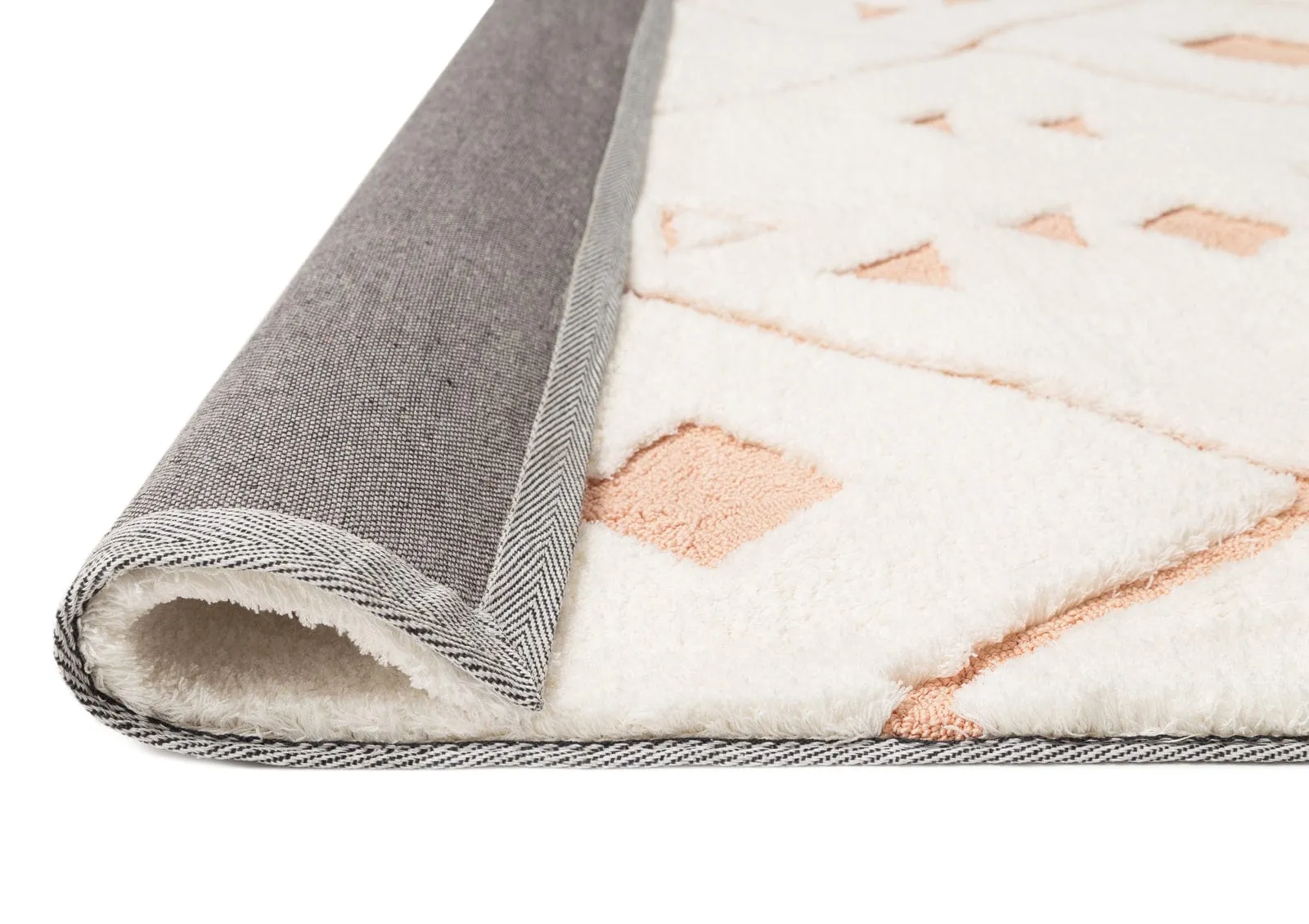 Leesha Cream and Peach Tribal Shag Rug *NO RETURNS UNLESS FAULTY