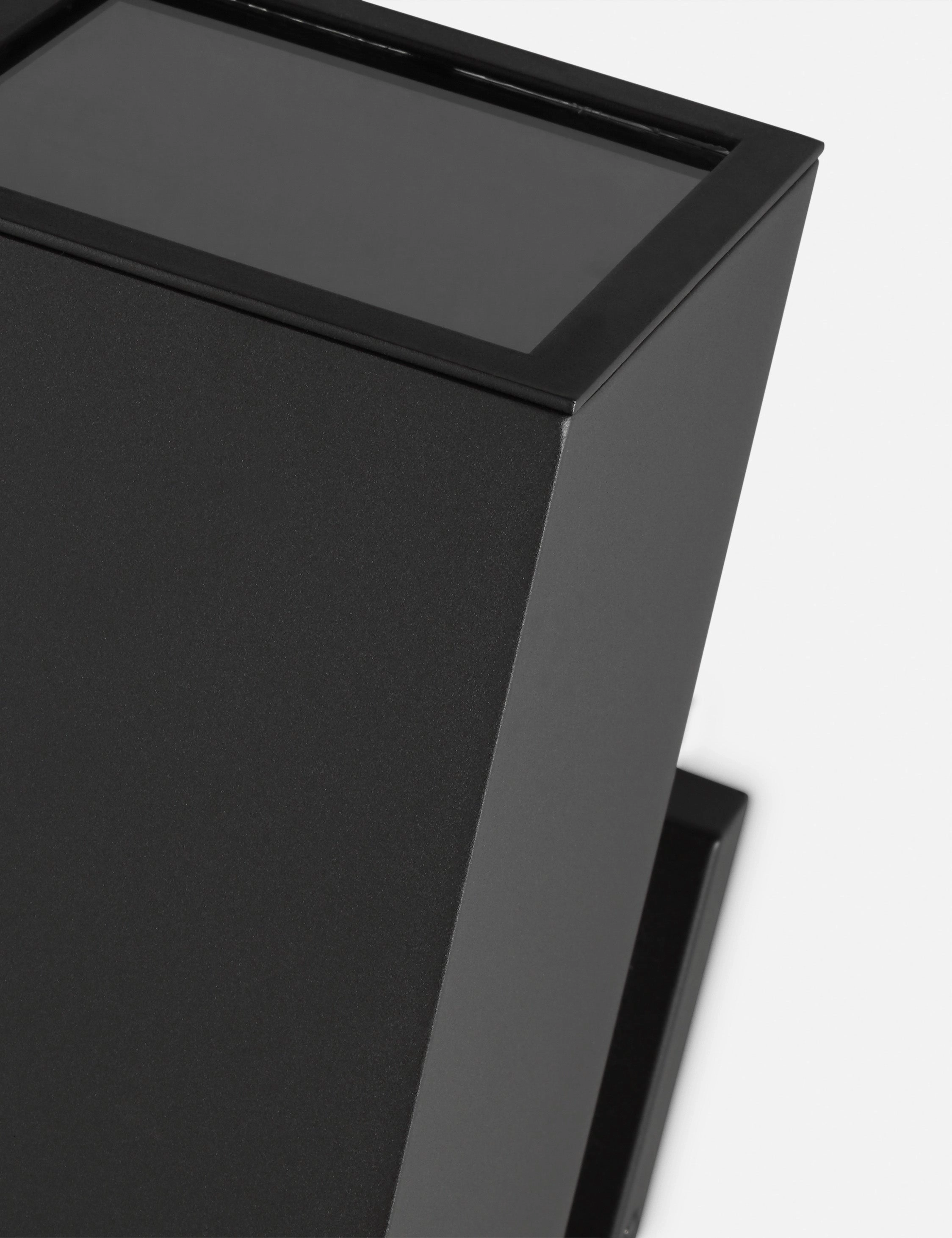 Lennart Outdoor Sconce