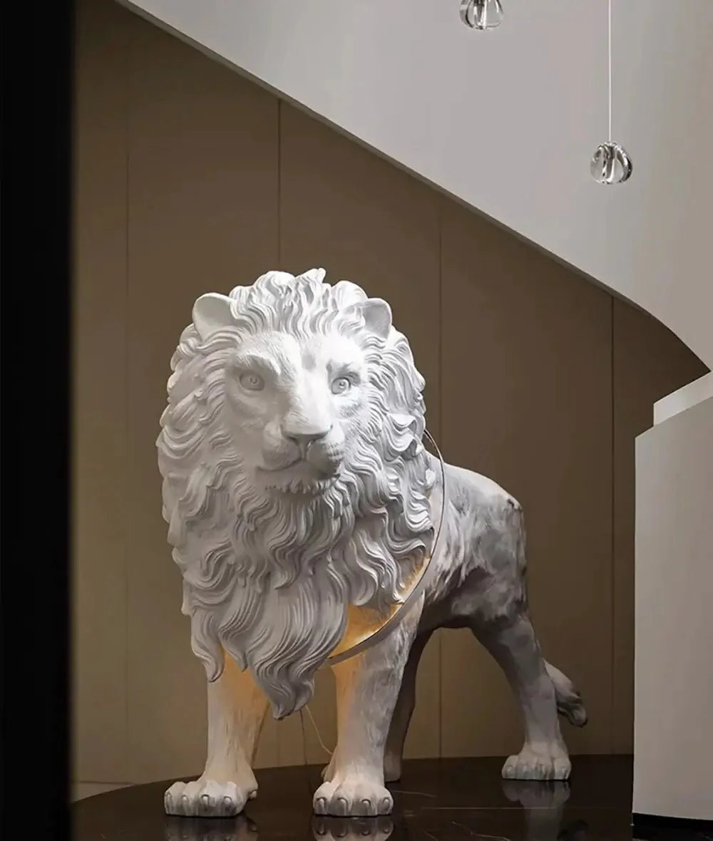 Leo Lion Sculpture Floor Lamp