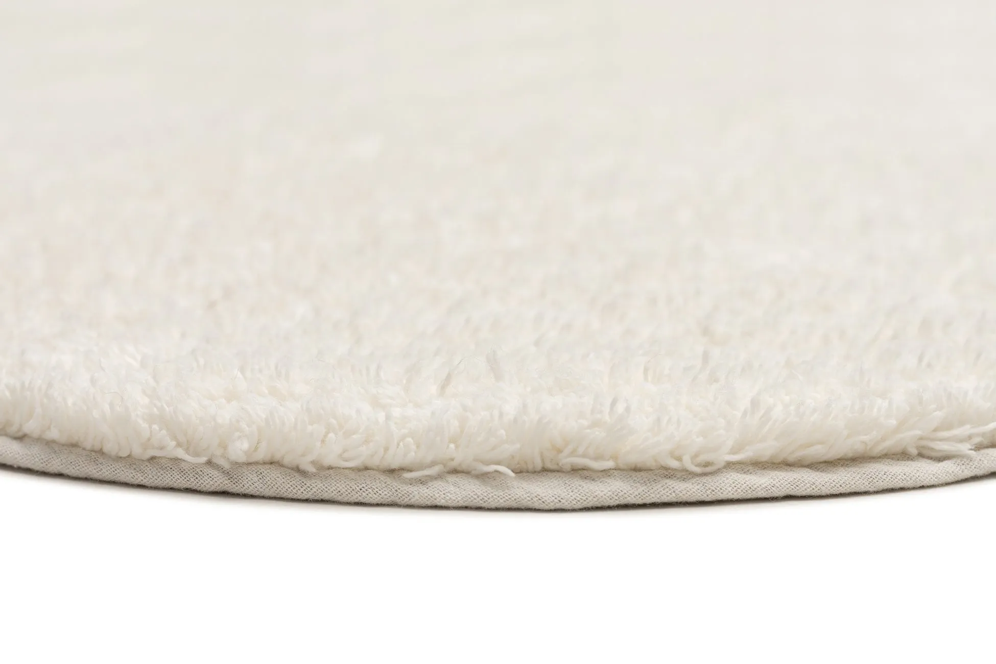 Lianna Cream Scallop Washable Bath Mat