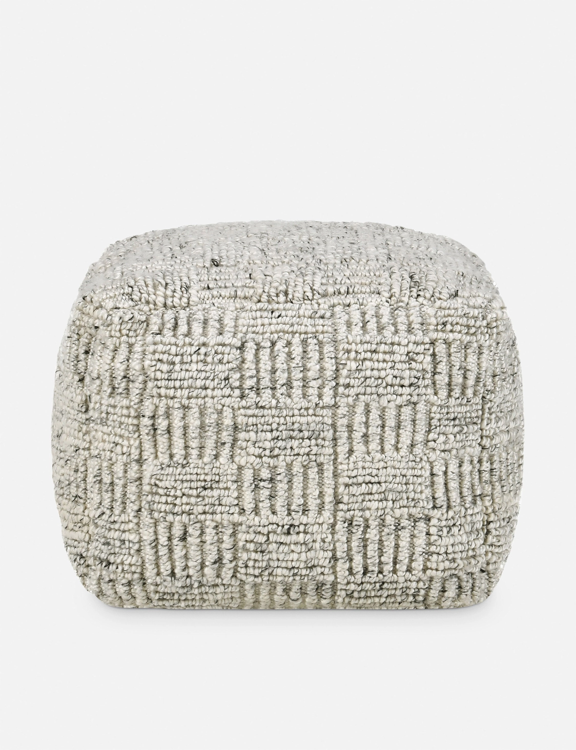 Linzy Pouf