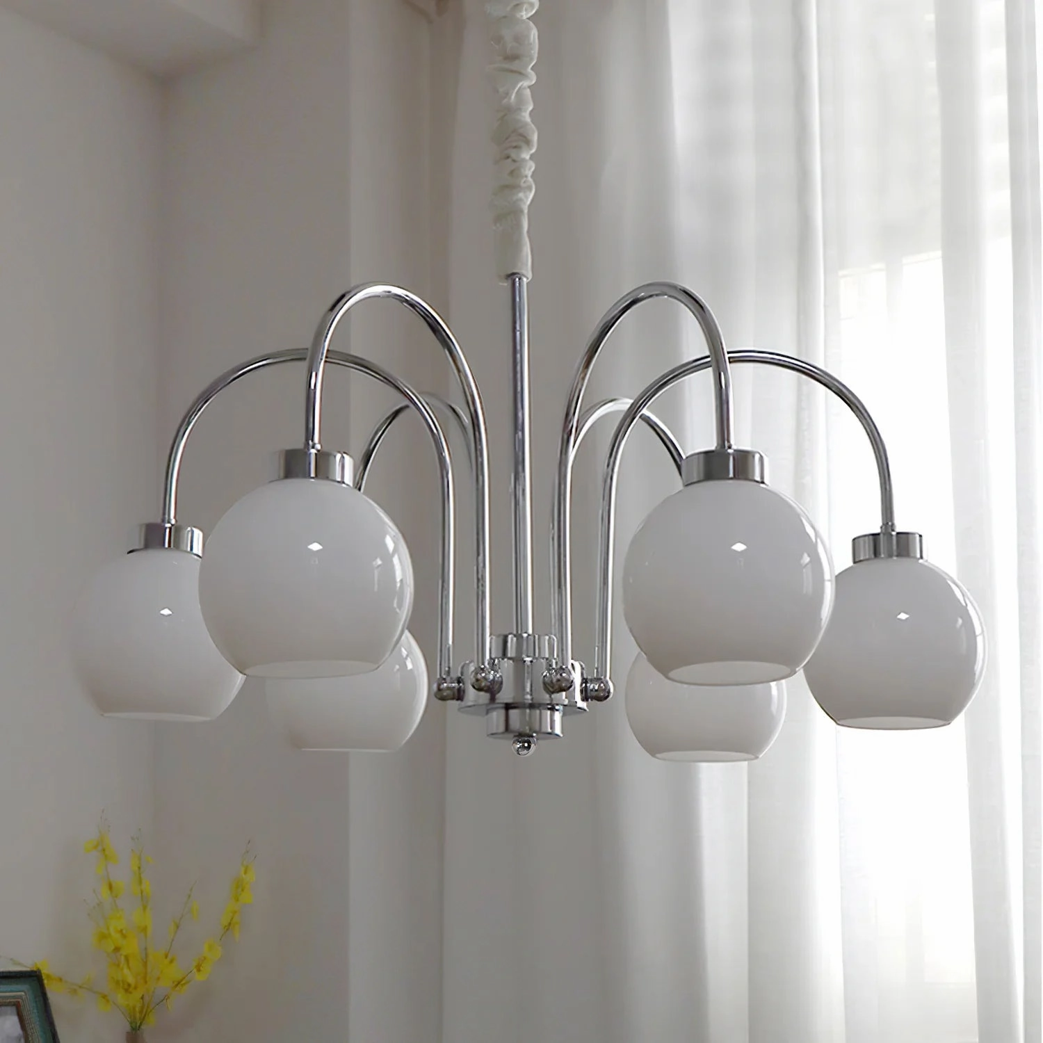 Loa Chandeliers