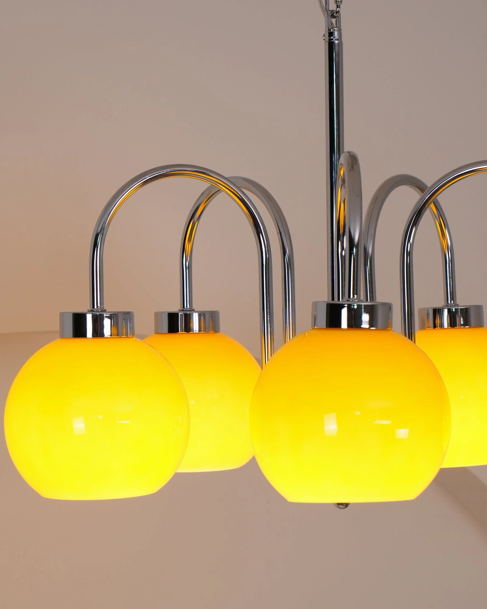 Loa Chandeliers