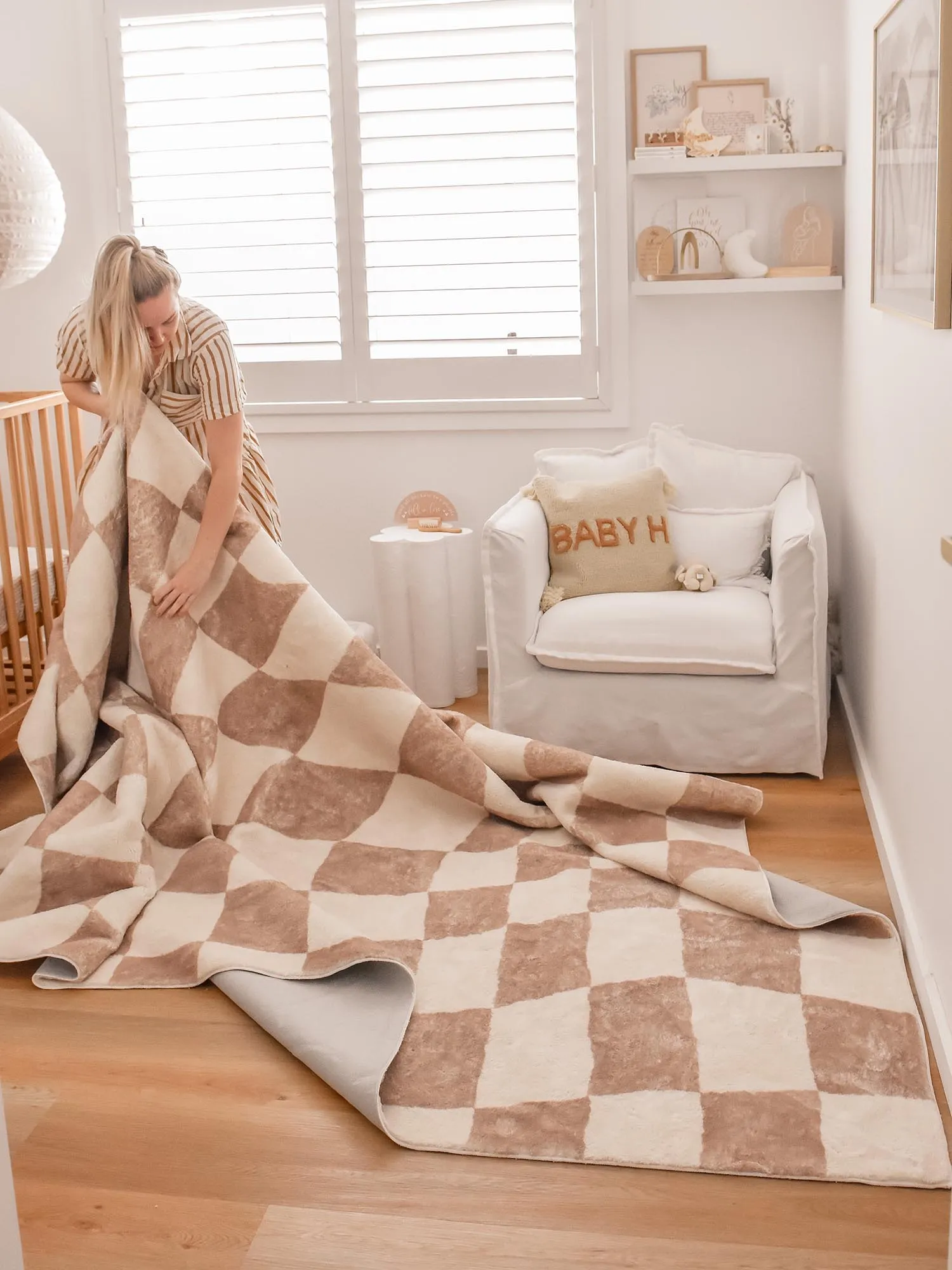 Logan Beige and Ivory Abstract Checkered Washable Rug