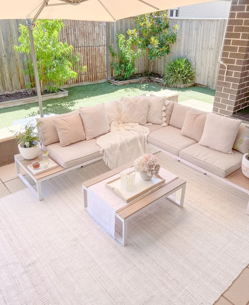 Lucinda Cream and Beige Indoor Outdoor PET Rug *NO RETURNS UNLESS FAULTY