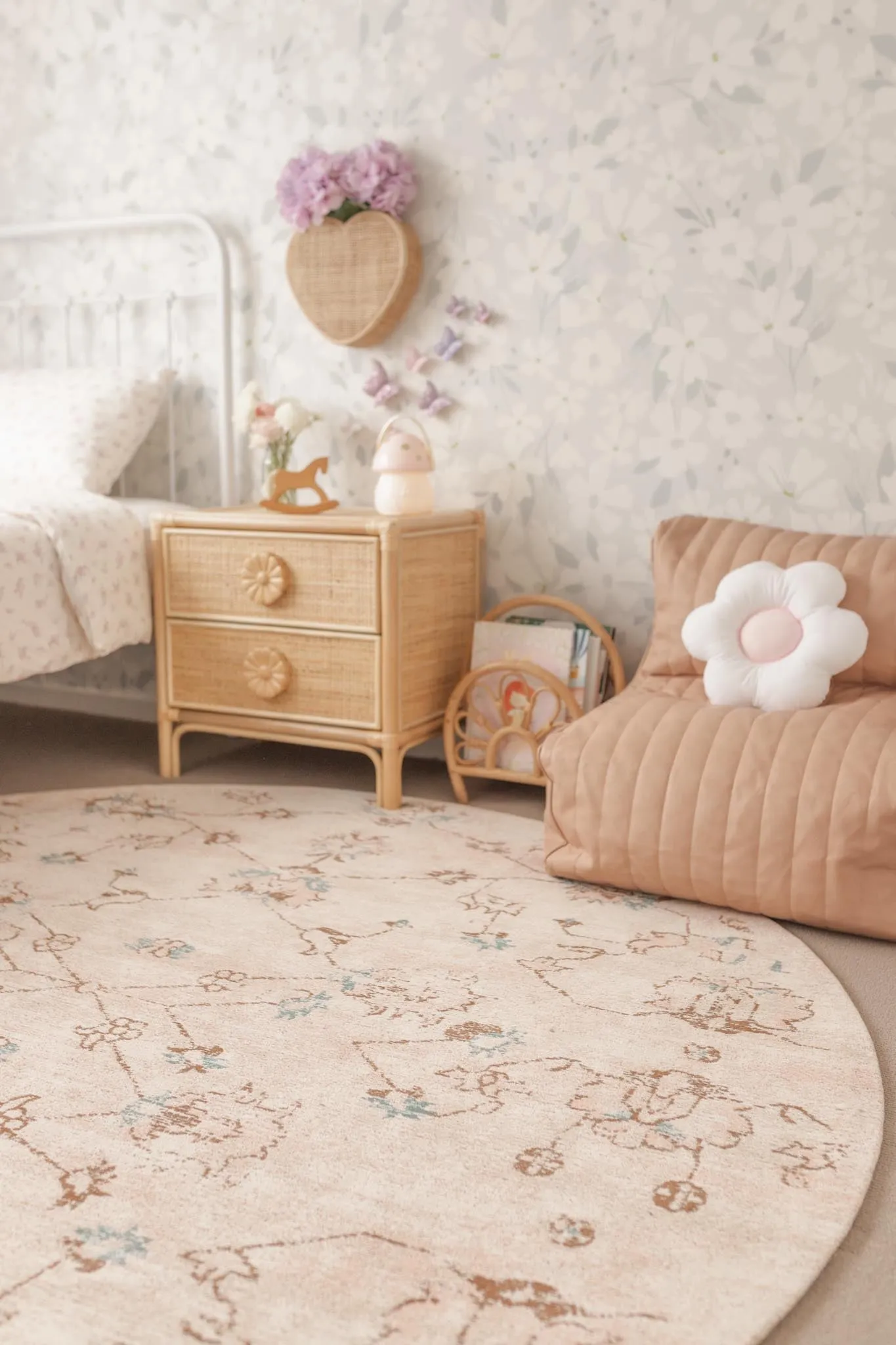 Luna Blue and Pink Floral Round Rug *NO RETURNS UNLESS FAULTY