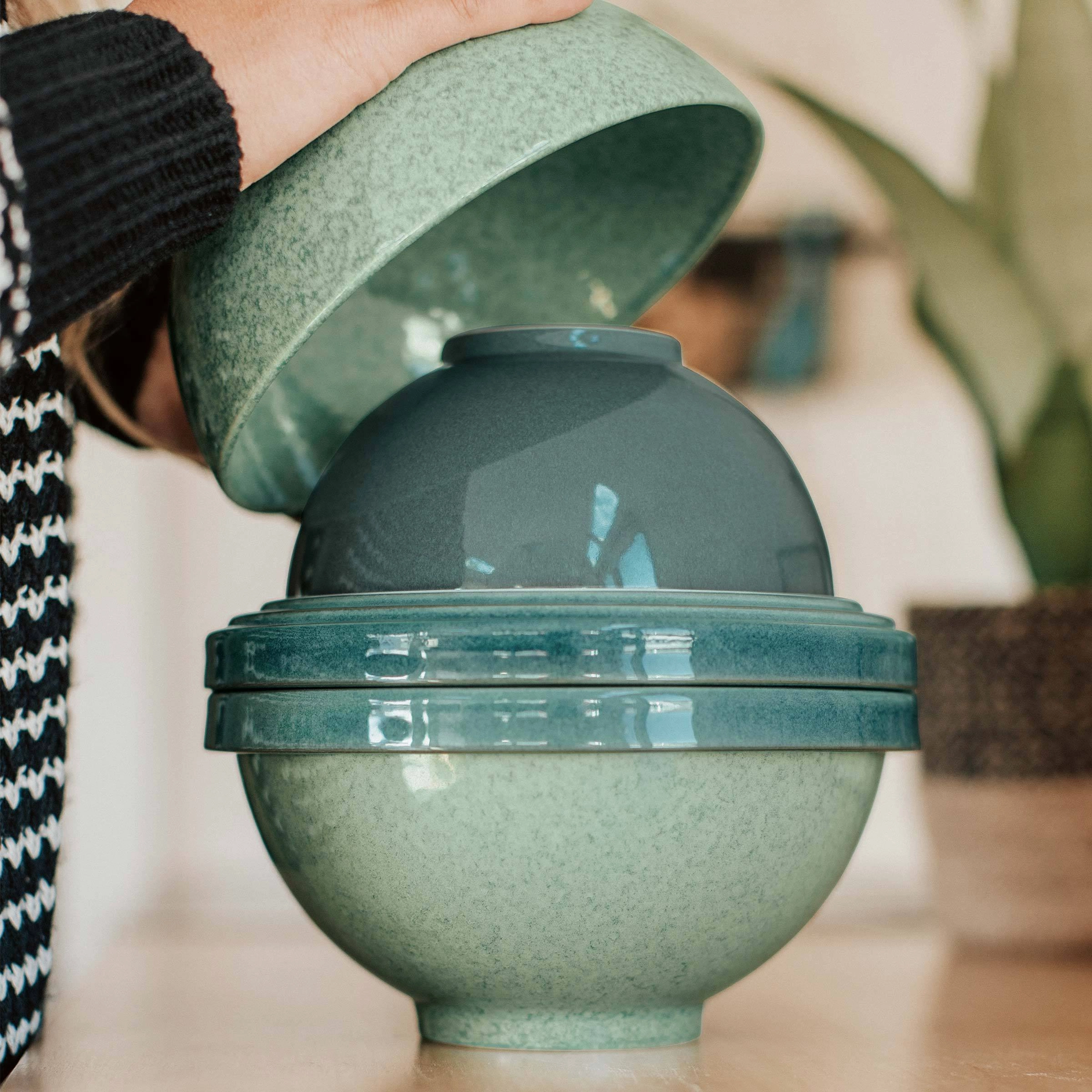 Luna Green 8-Piece Dinnerware Set