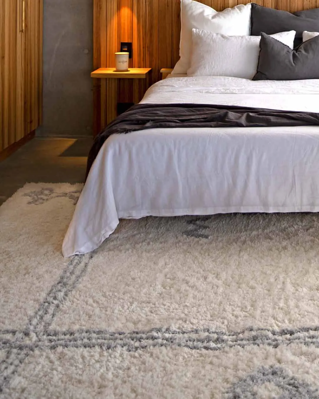 Makara Ivory And Grey Tribal Shag Rug *NO RETURNS UNLESS FAULTY