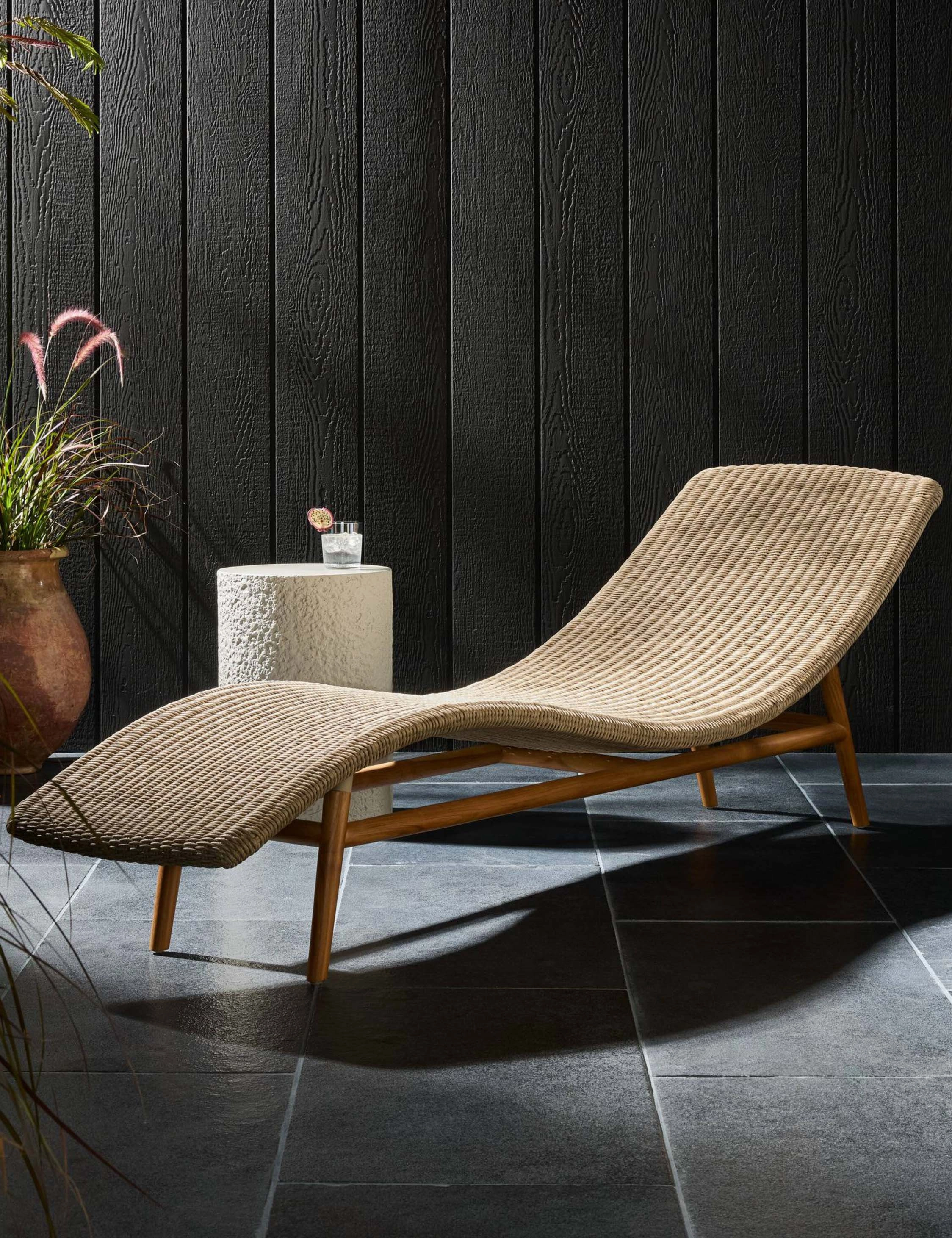 Manila Indoor / Outdoor Chaise