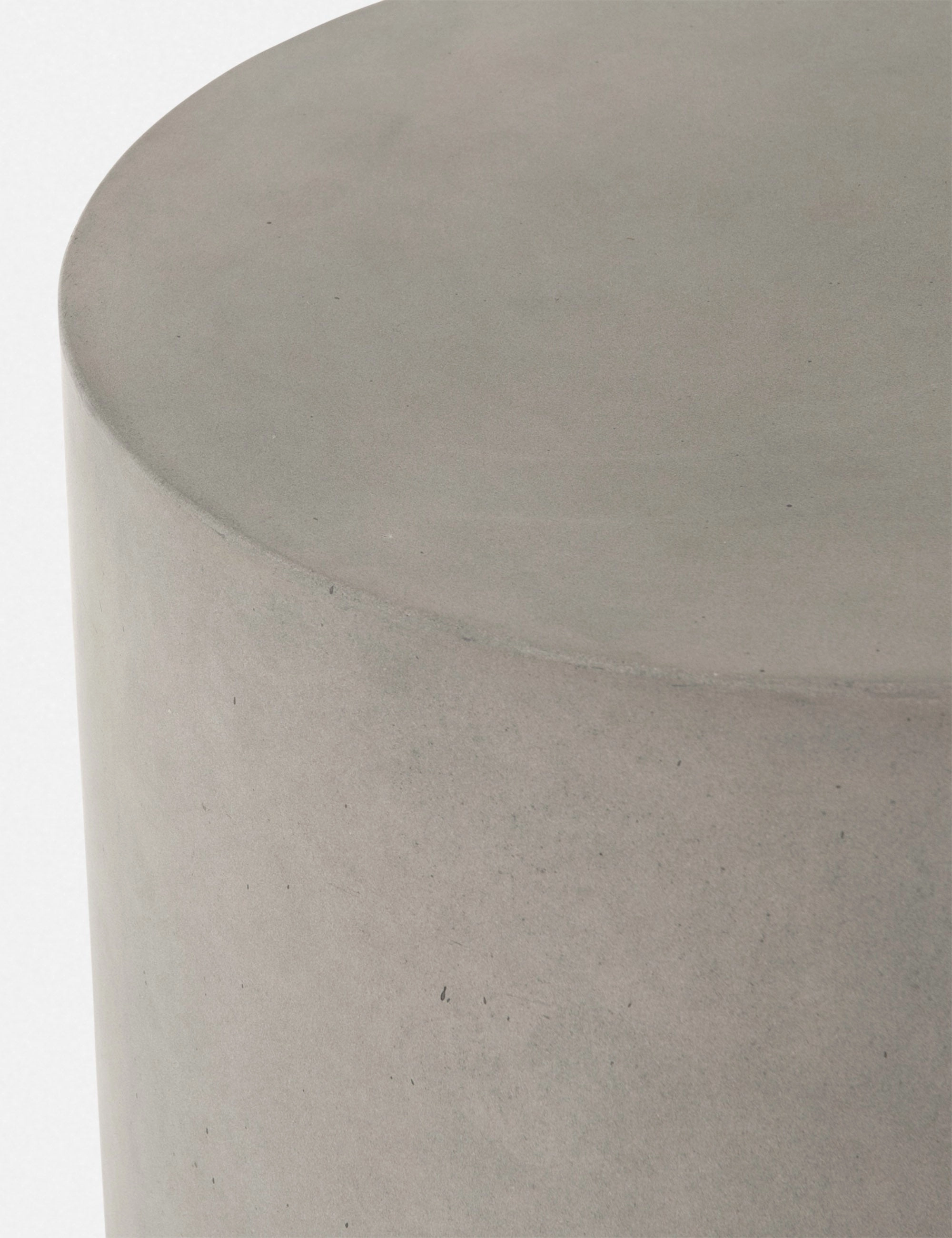 Mara Indoor / Outdoor Round Side Table